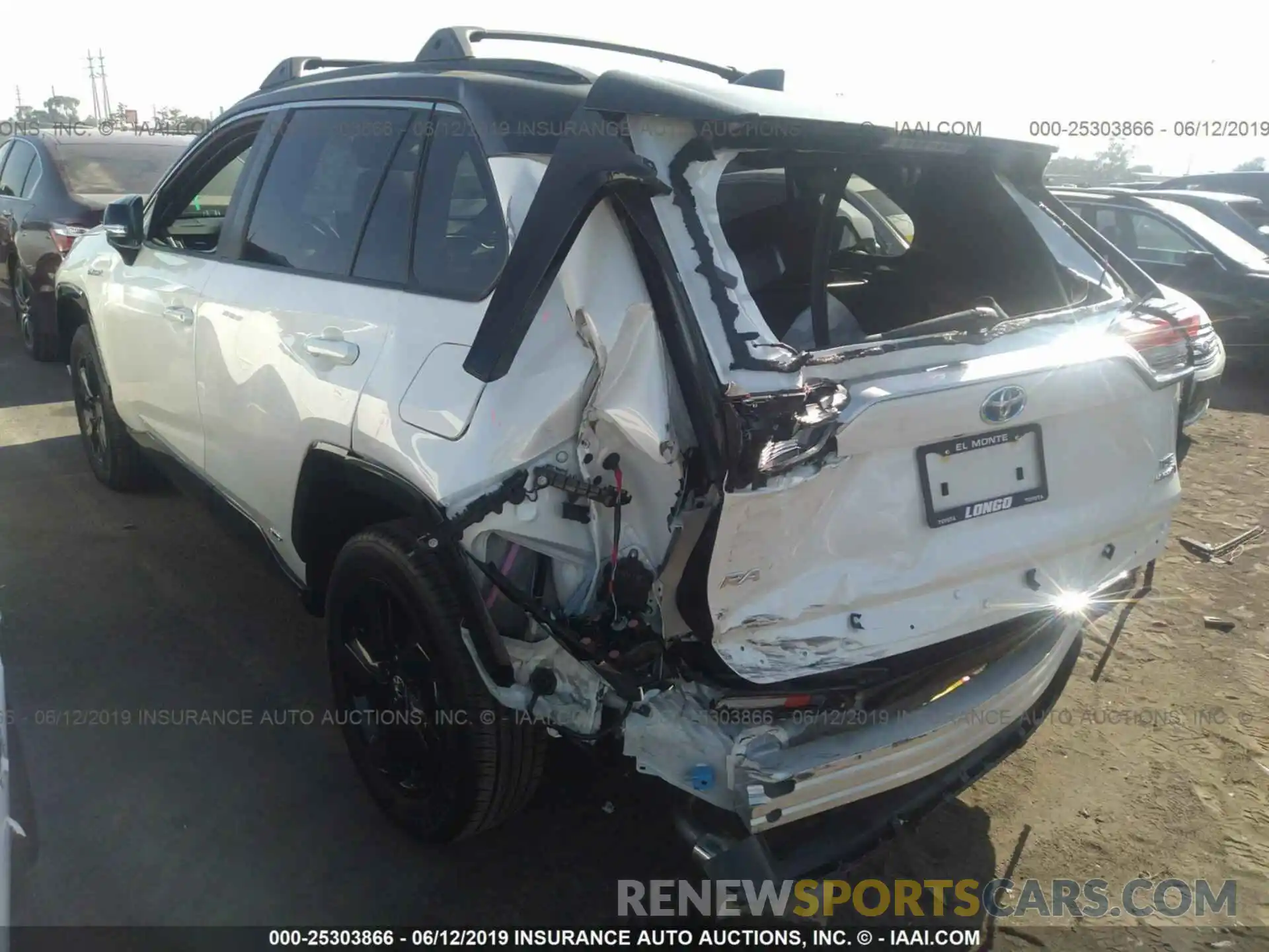 3 Photograph of a damaged car JTMEWRFV1KJ005426 TOYOTA RAV4 2019