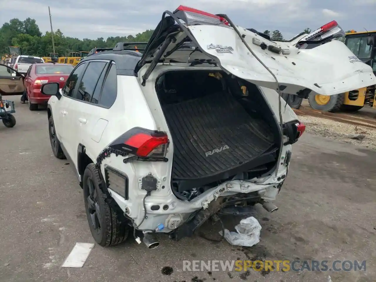 3 Photograph of a damaged car JTMEWRFV1KJ012702 TOYOTA RAV4 2019