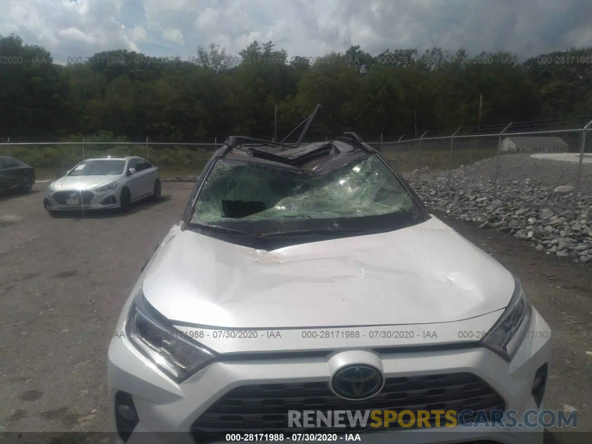 6 Photograph of a damaged car JTMEWRFV1KJ023666 TOYOTA RAV4 2019