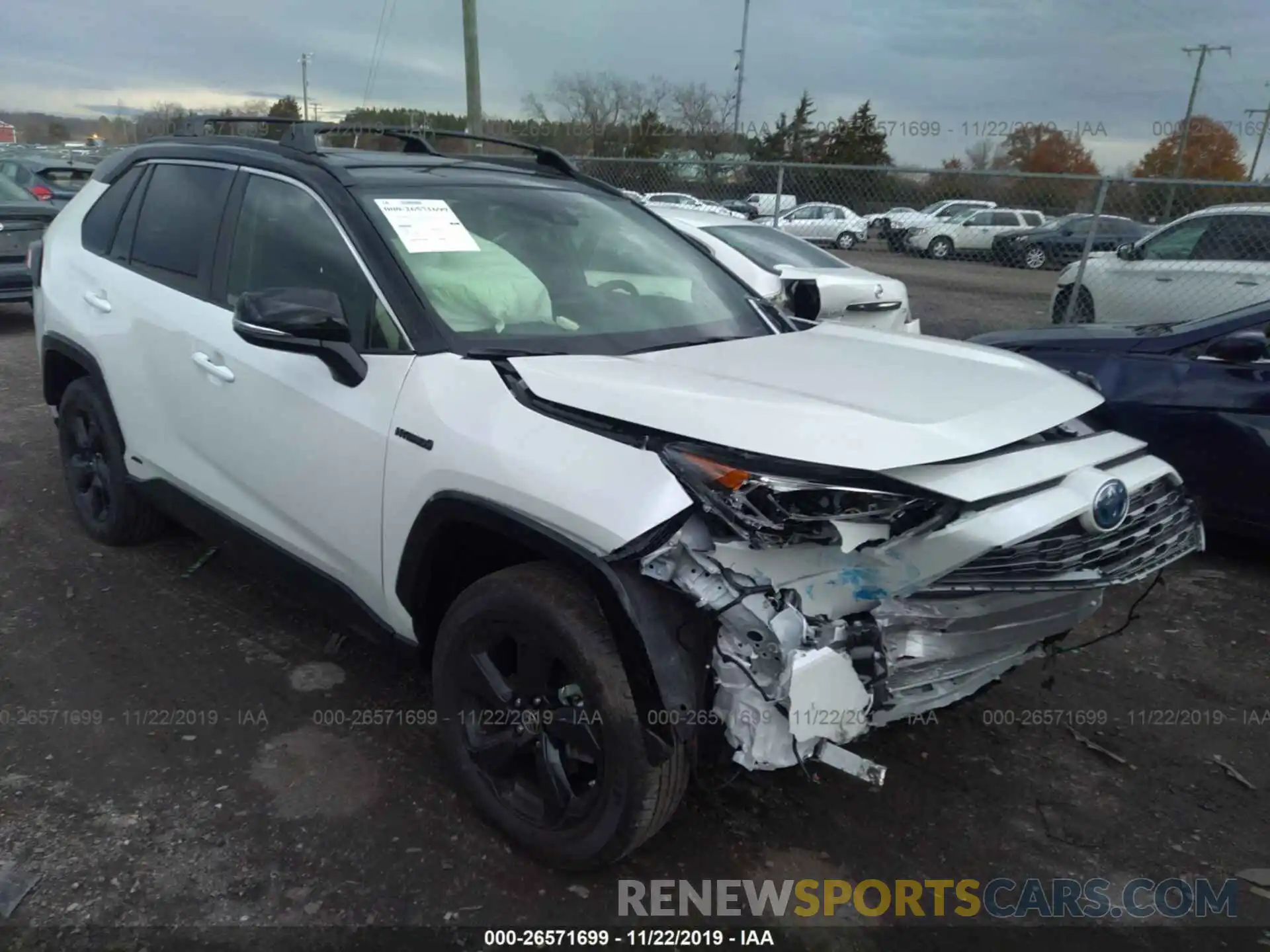 1 Photograph of a damaged car JTMEWRFV1KJ026258 TOYOTA RAV4 2019