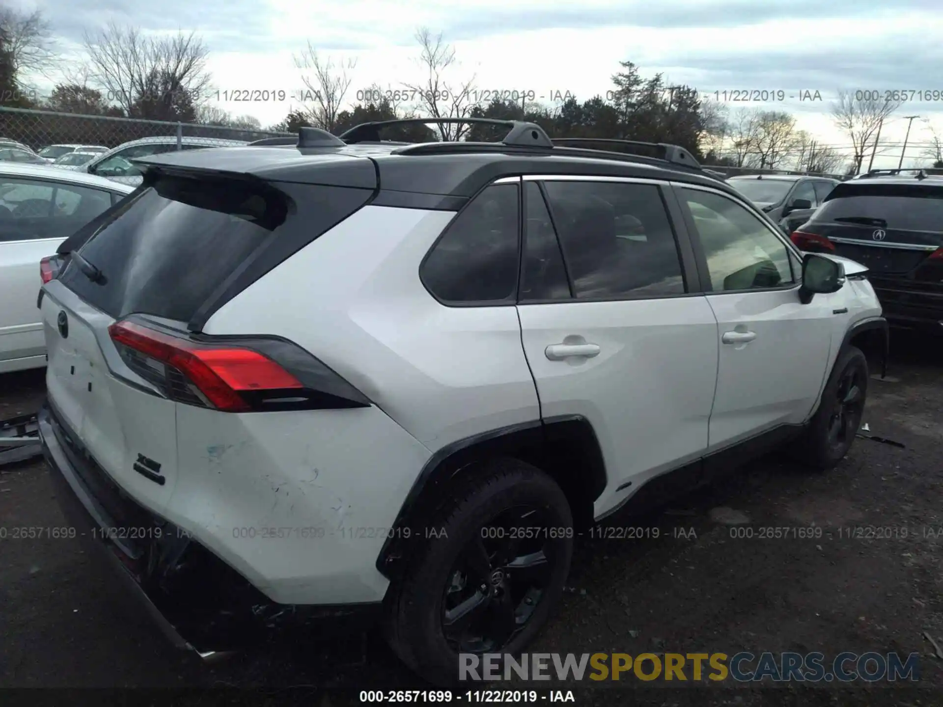 4 Photograph of a damaged car JTMEWRFV1KJ026258 TOYOTA RAV4 2019