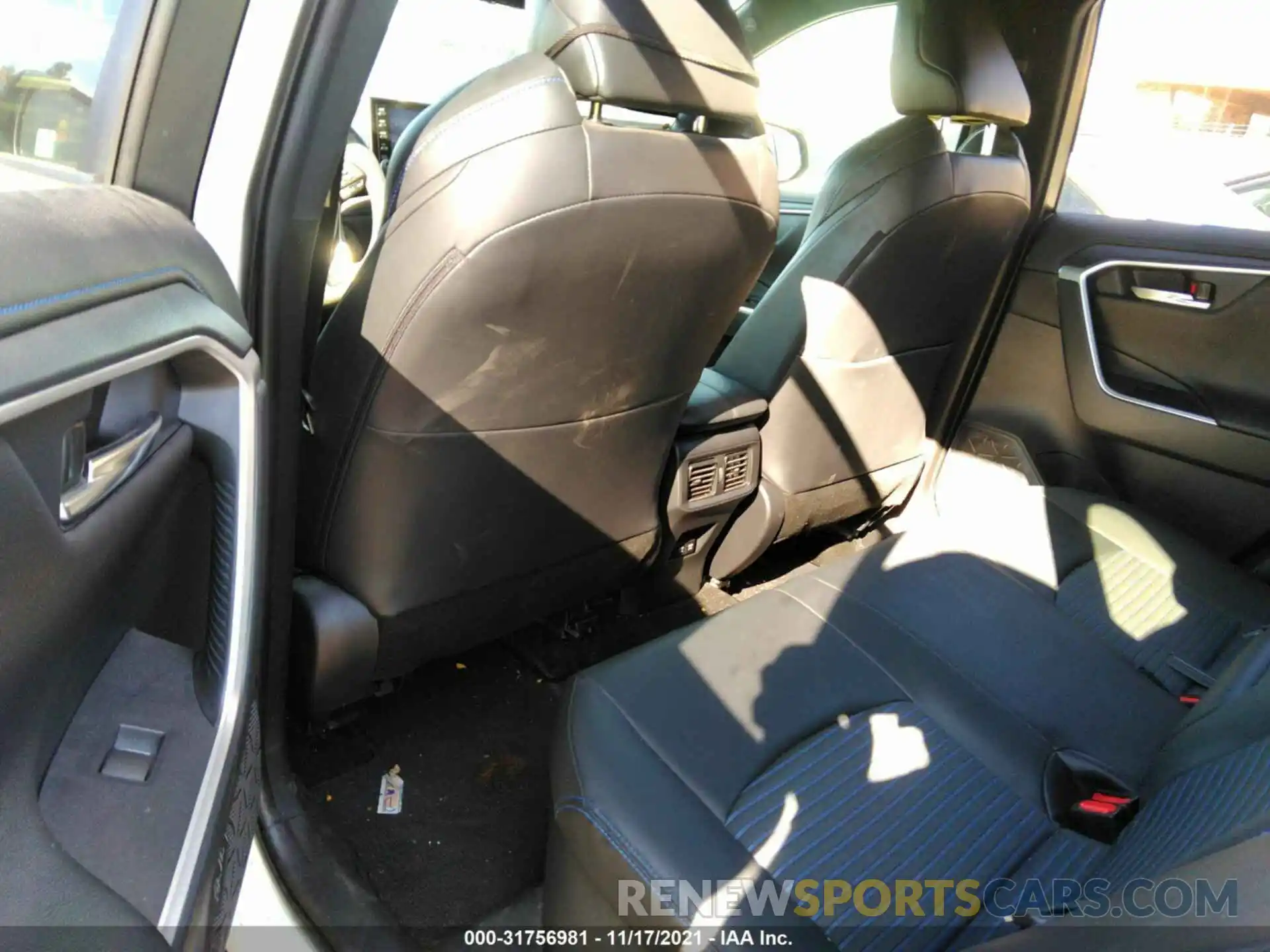 8 Photograph of a damaged car JTMEWRFV2KD516884 TOYOTA RAV4 2019