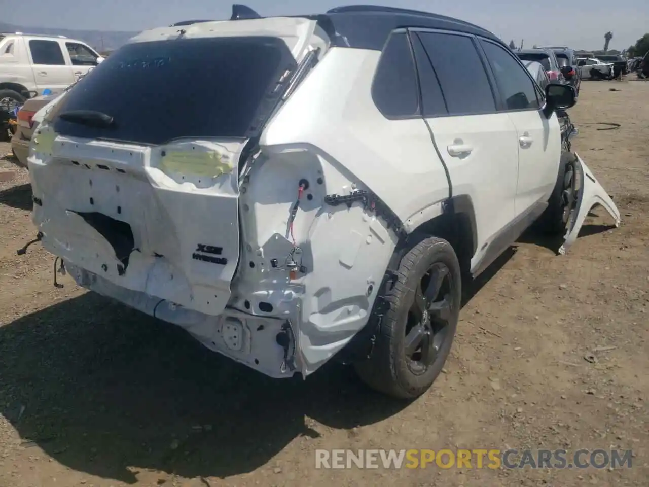 4 Photograph of a damaged car JTMEWRFV2KD517727 TOYOTA RAV4 2019