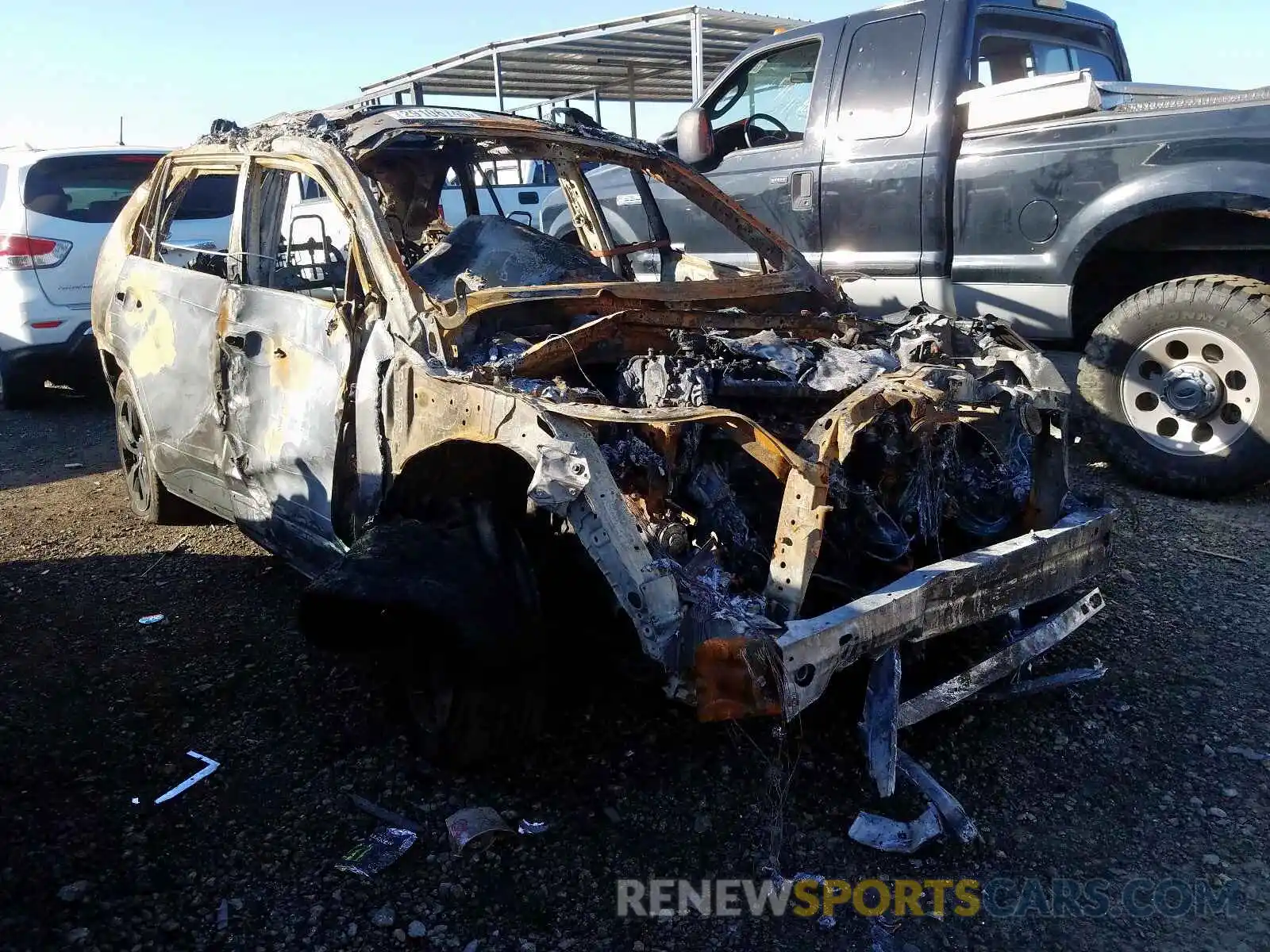 1 Photograph of a damaged car JTMEWRFV2KD522748 TOYOTA RAV4 2019