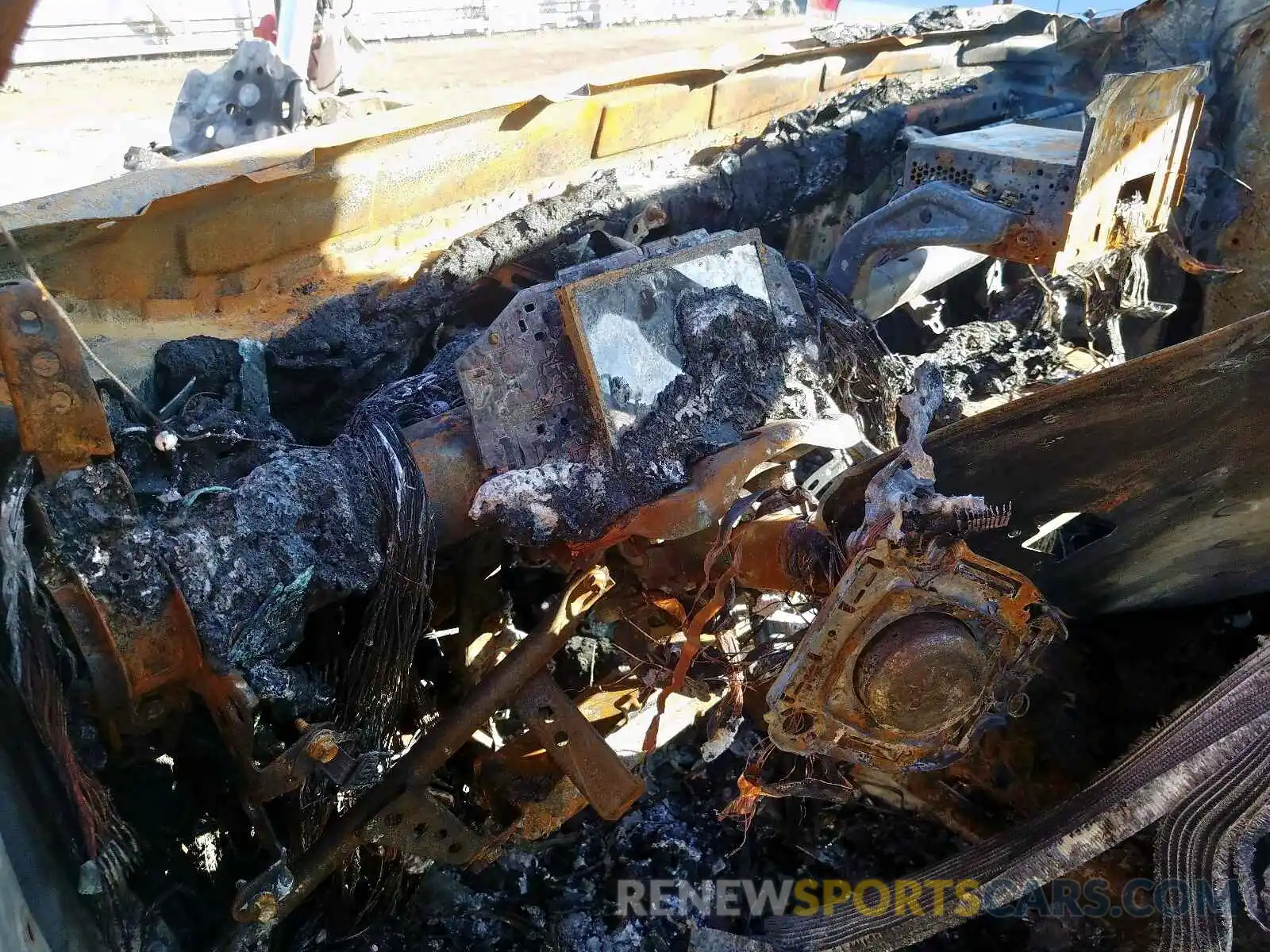 8 Photograph of a damaged car JTMEWRFV2KD522748 TOYOTA RAV4 2019