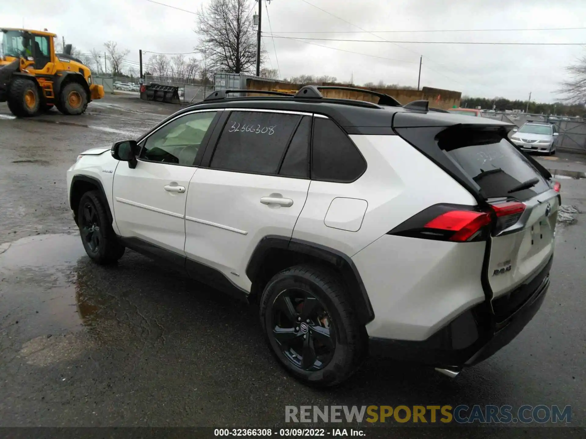 3 Photograph of a damaged car JTMEWRFV2KJ003569 TOYOTA RAV4 2019