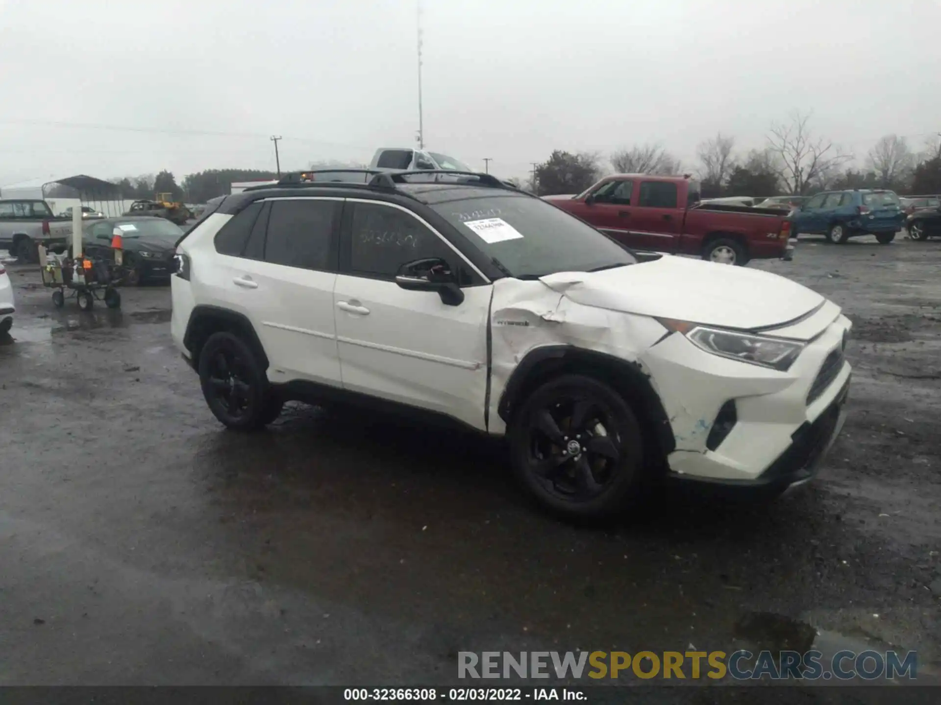 6 Photograph of a damaged car JTMEWRFV2KJ003569 TOYOTA RAV4 2019