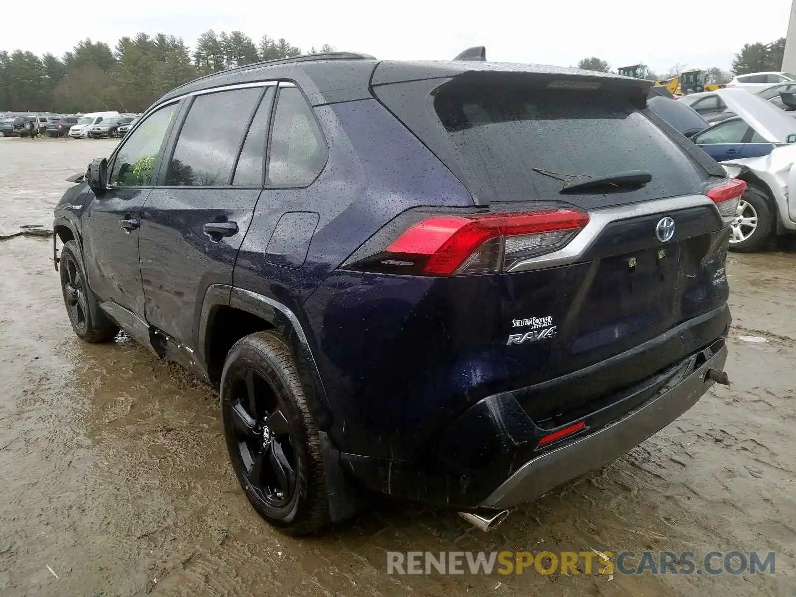 3 Photograph of a damaged car JTMEWRFV2KJ006830 TOYOTA RAV4 2019