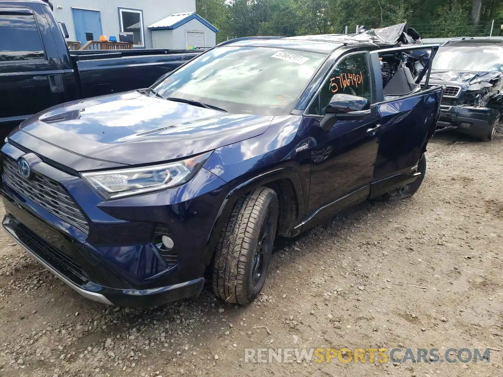 2 Photograph of a damaged car JTMEWRFV2KJ009226 TOYOTA RAV4 2019