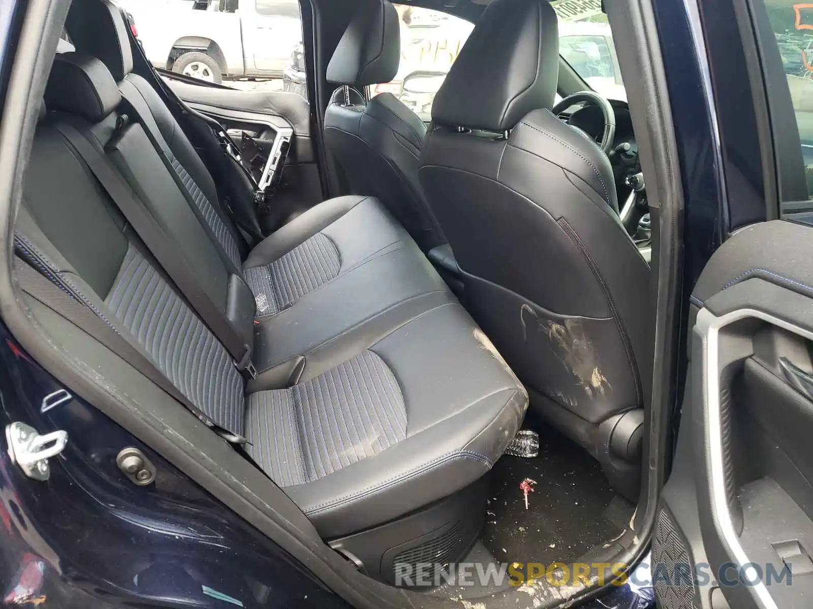 6 Photograph of a damaged car JTMEWRFV2KJ009226 TOYOTA RAV4 2019