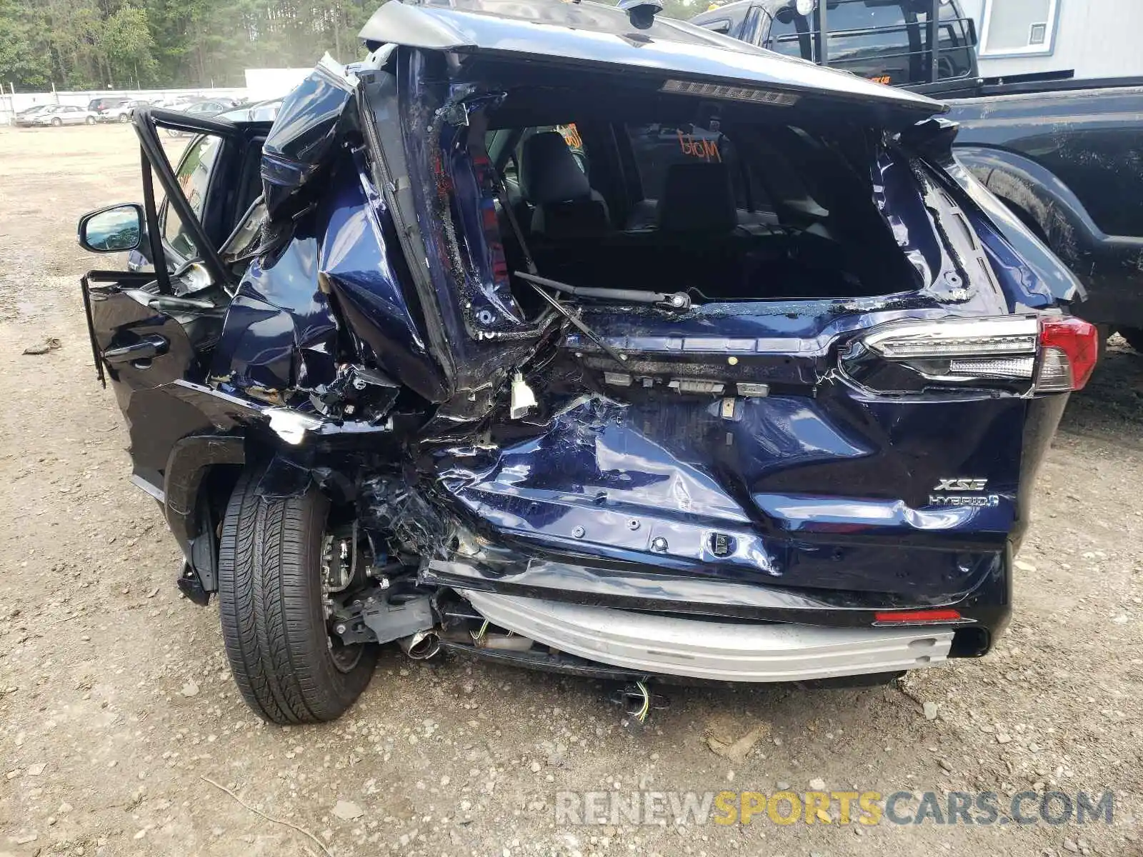 9 Photograph of a damaged car JTMEWRFV2KJ009226 TOYOTA RAV4 2019