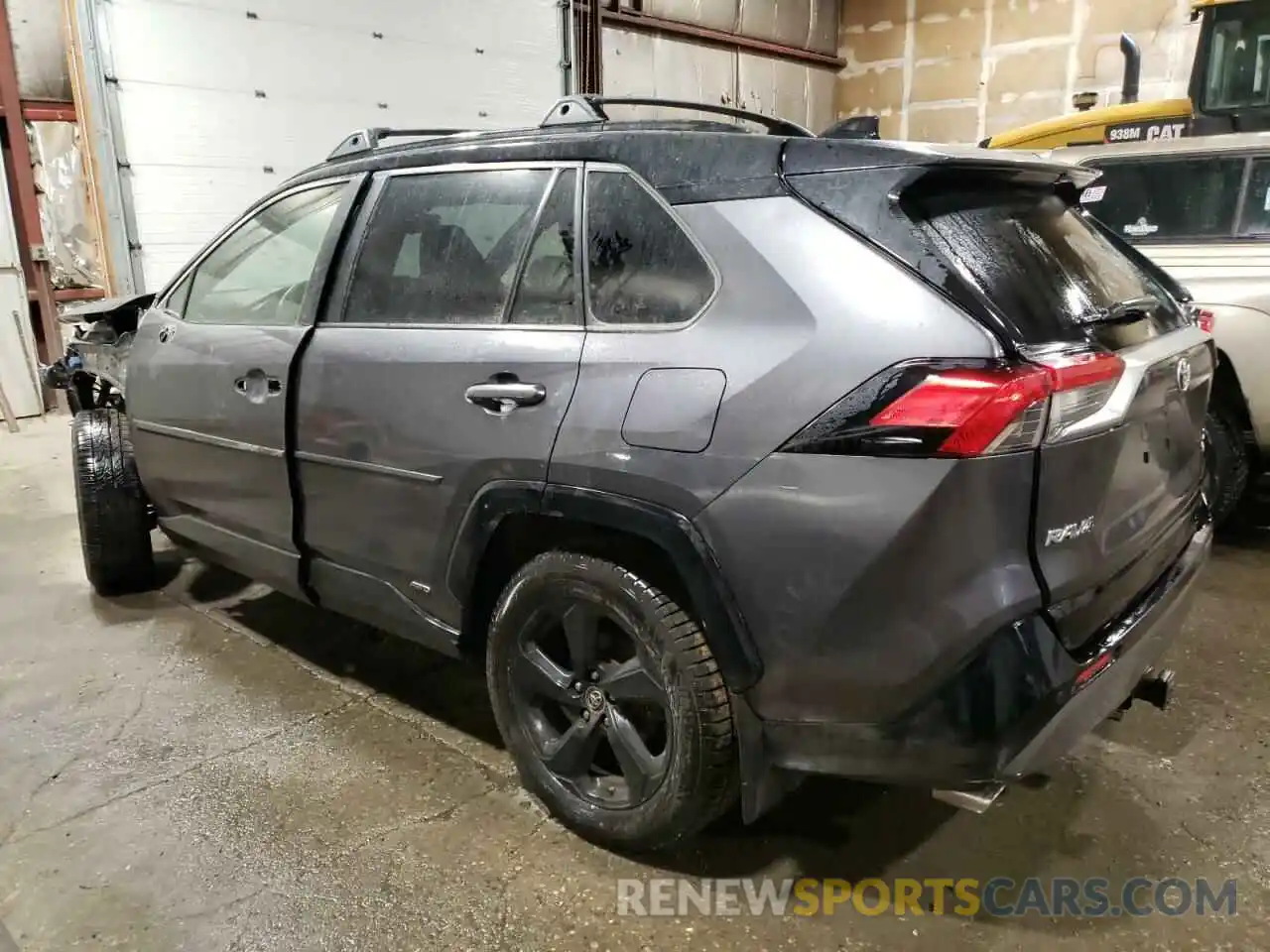 2 Photograph of a damaged car JTMEWRFV2KJ010733 TOYOTA RAV4 2019