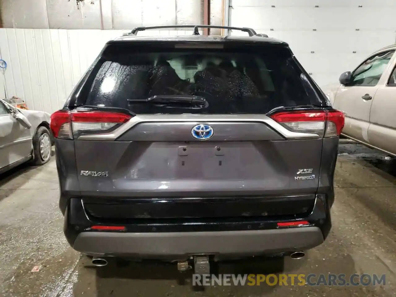 6 Photograph of a damaged car JTMEWRFV2KJ010733 TOYOTA RAV4 2019