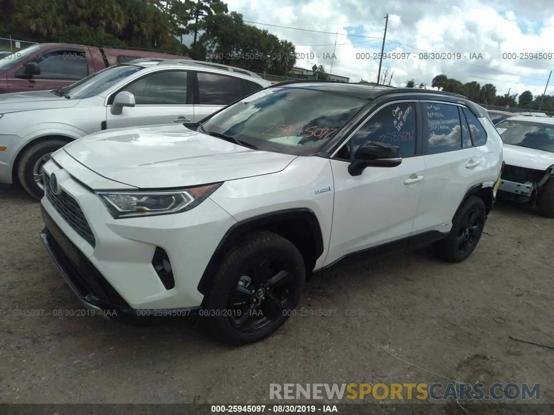 2 Photograph of a damaged car JTMEWRFV2KJ014961 TOYOTA RAV4 2019