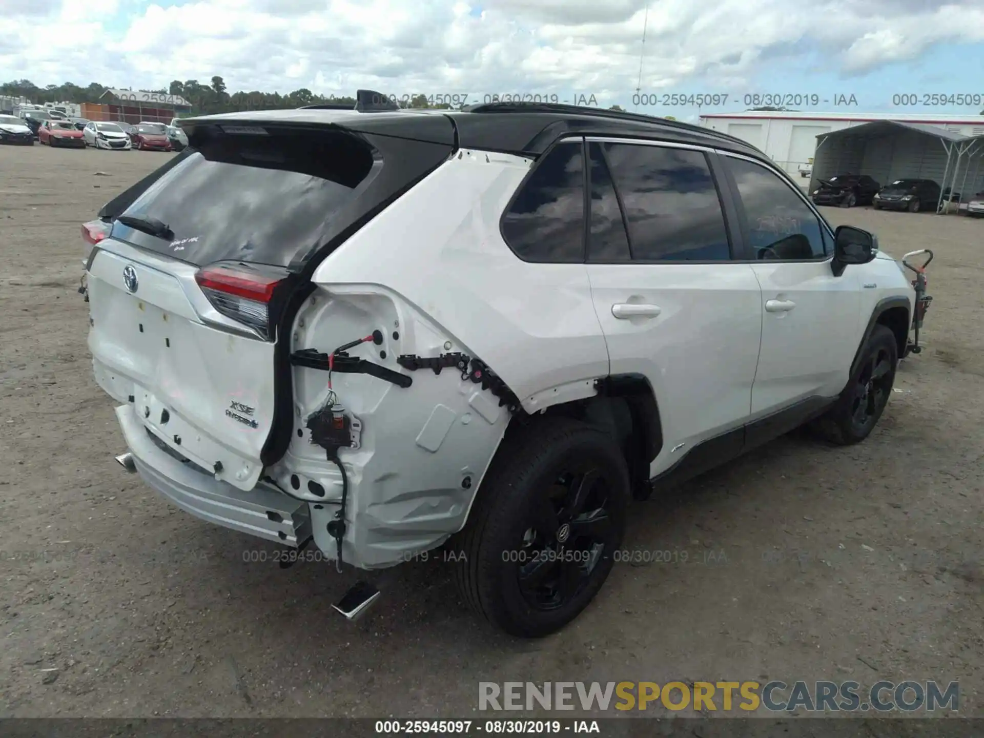 4 Photograph of a damaged car JTMEWRFV2KJ014961 TOYOTA RAV4 2019