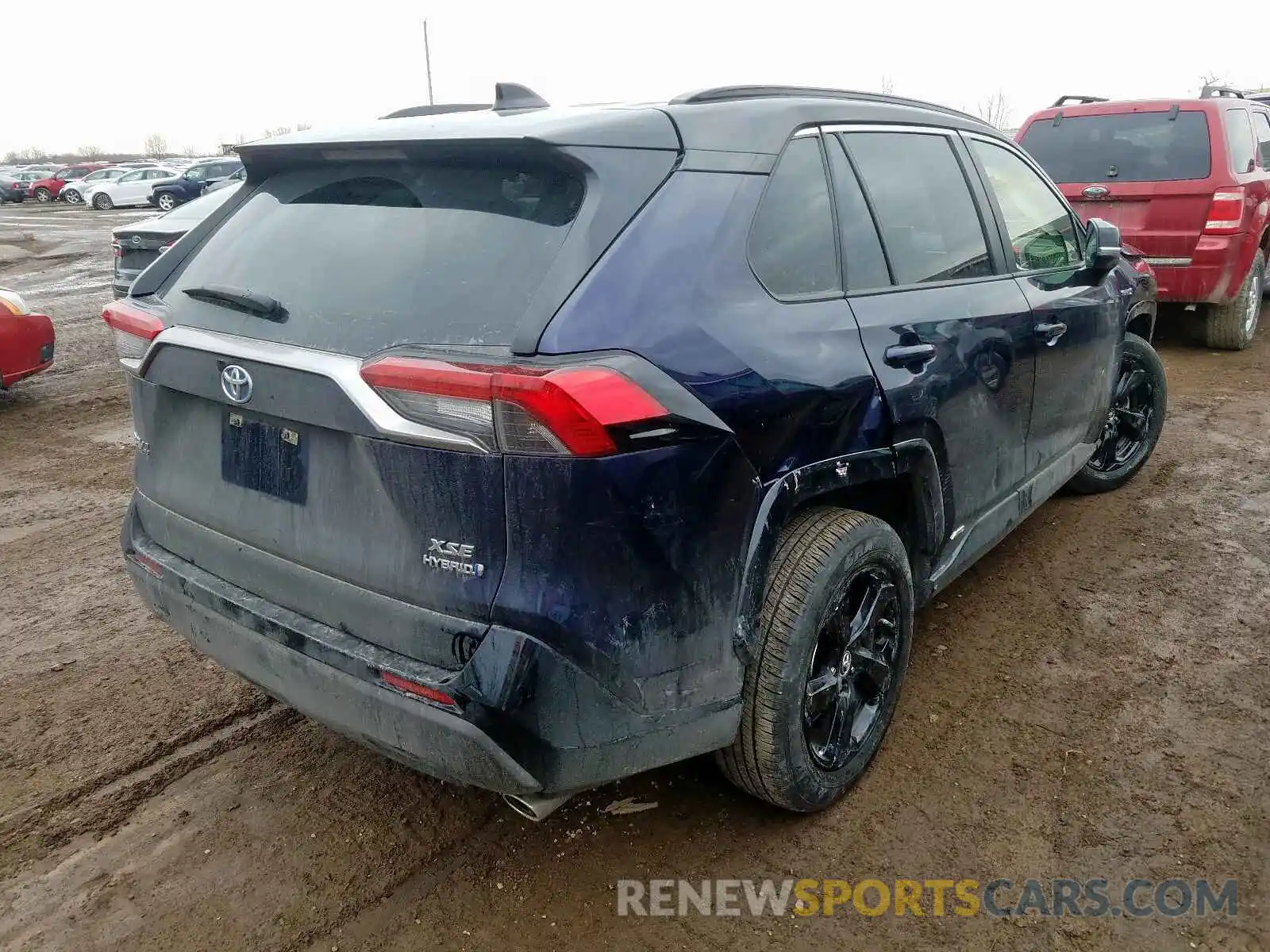 4 Photograph of a damaged car JTMEWRFV2KJ018234 TOYOTA RAV4 2019