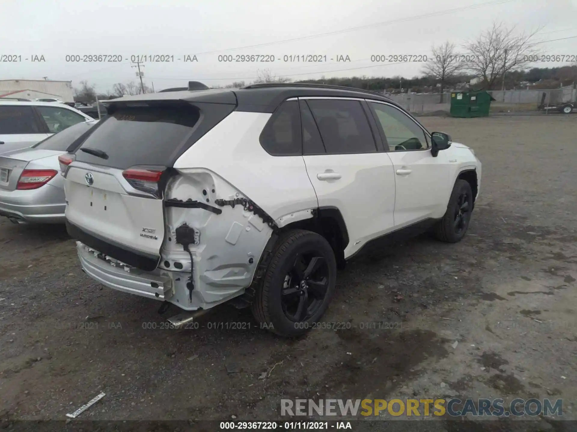 4 Photograph of a damaged car JTMEWRFV2KJ020615 TOYOTA RAV4 2019