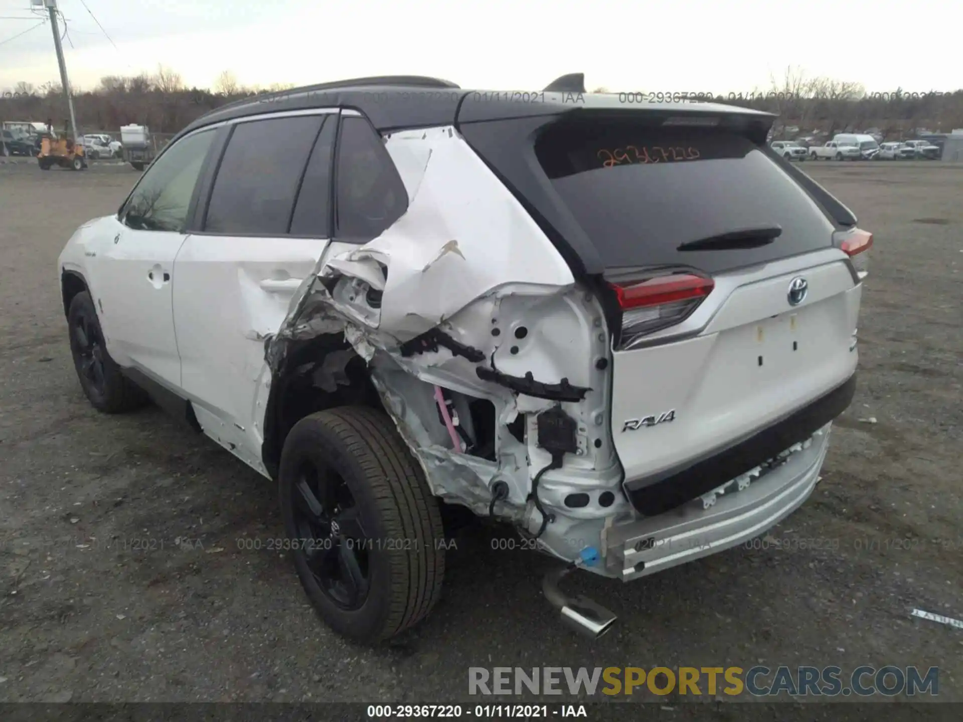 6 Photograph of a damaged car JTMEWRFV2KJ020615 TOYOTA RAV4 2019