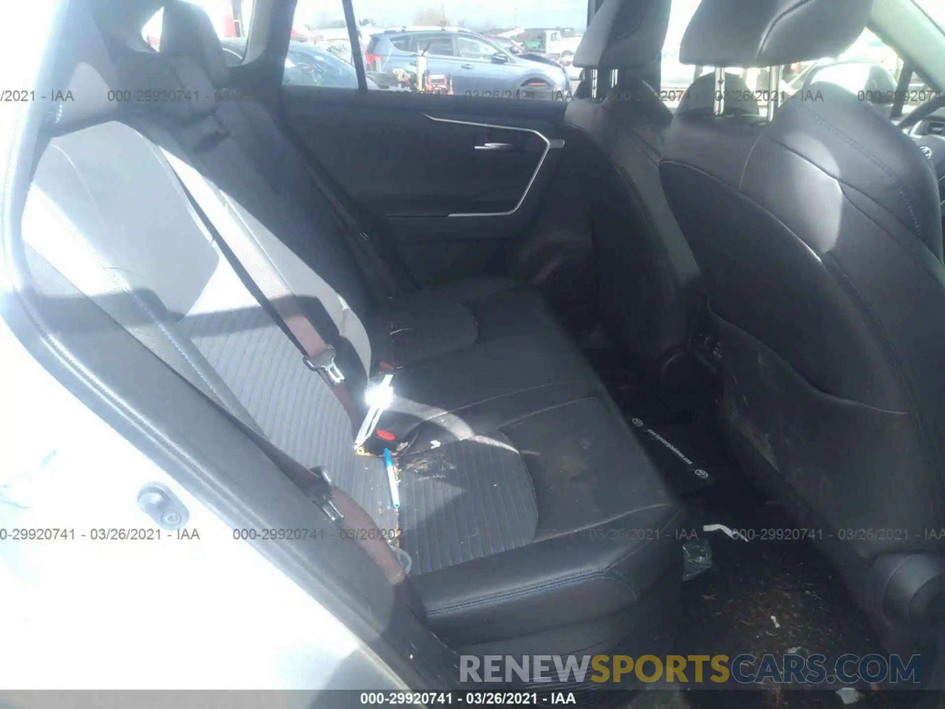 8 Photograph of a damaged car JTMEWRFV3KD505506 TOYOTA RAV4 2019