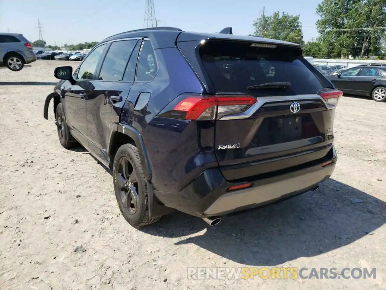 3 Фотография поврежденного автомобиля JTMEWRFV3KD512455 TOYOTA RAV4 2019