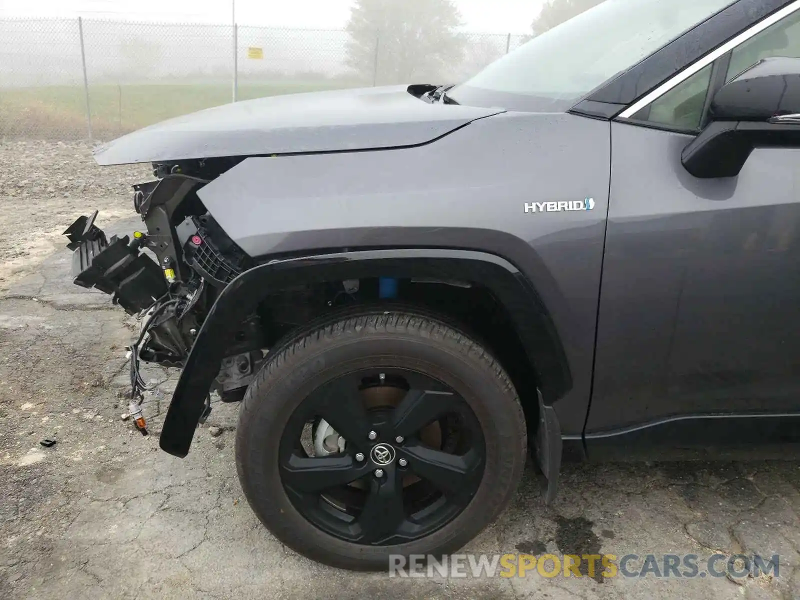 9 Photograph of a damaged car JTMEWRFV3KD516103 TOYOTA RAV4 2019