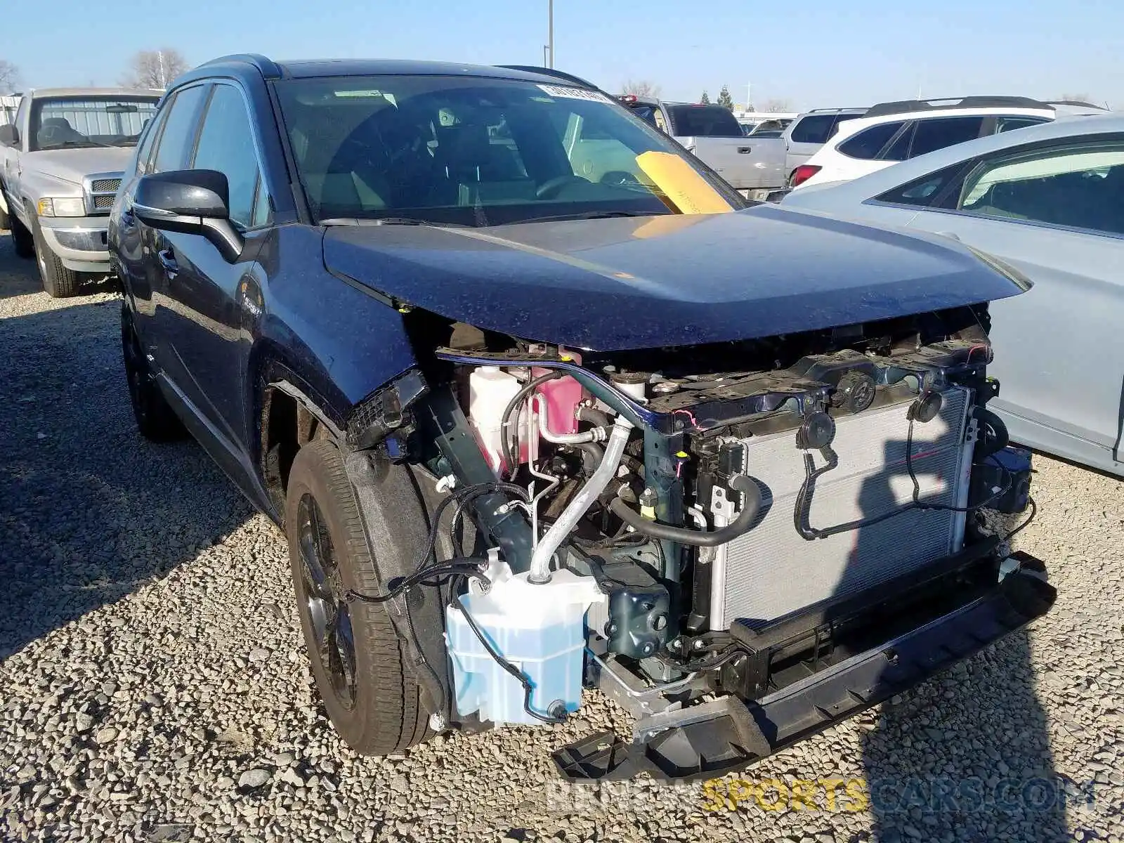 1 Photograph of a damaged car JTMEWRFV3KJ015231 TOYOTA RAV4 2019