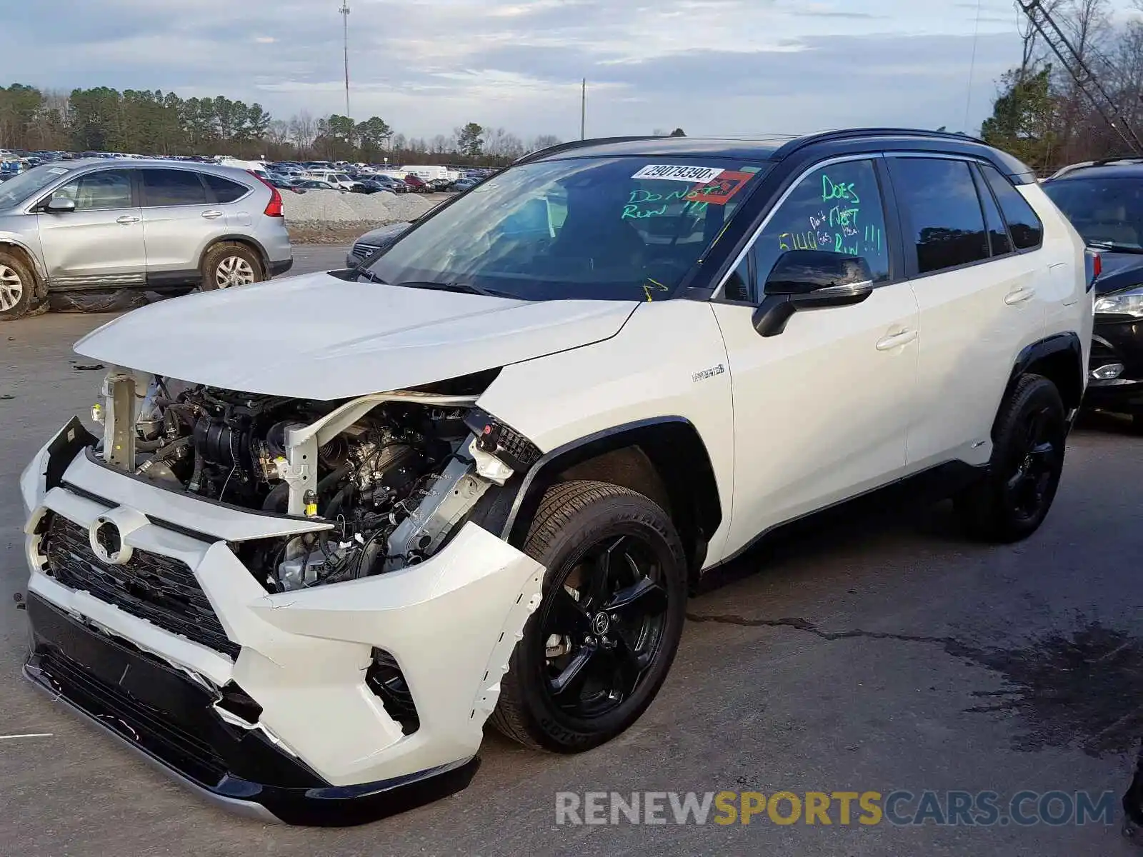 2 Photograph of a damaged car JTMEWRFV3KJ025483 TOYOTA RAV4 2019