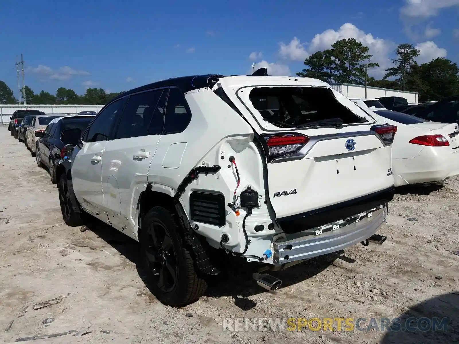 3 Фотография поврежденного автомобиля JTMEWRFV4KD509418 TOYOTA RAV4 2019