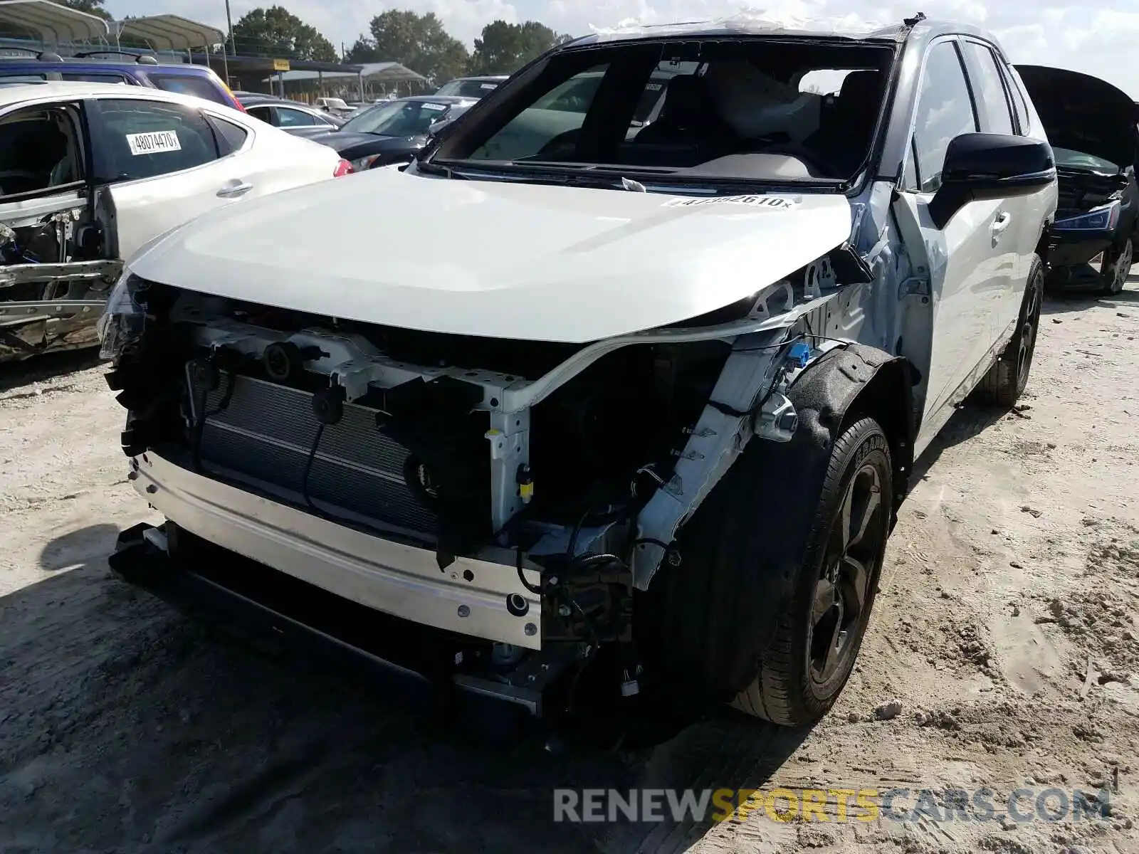 9 Photograph of a damaged car JTMEWRFV4KD509418 TOYOTA RAV4 2019