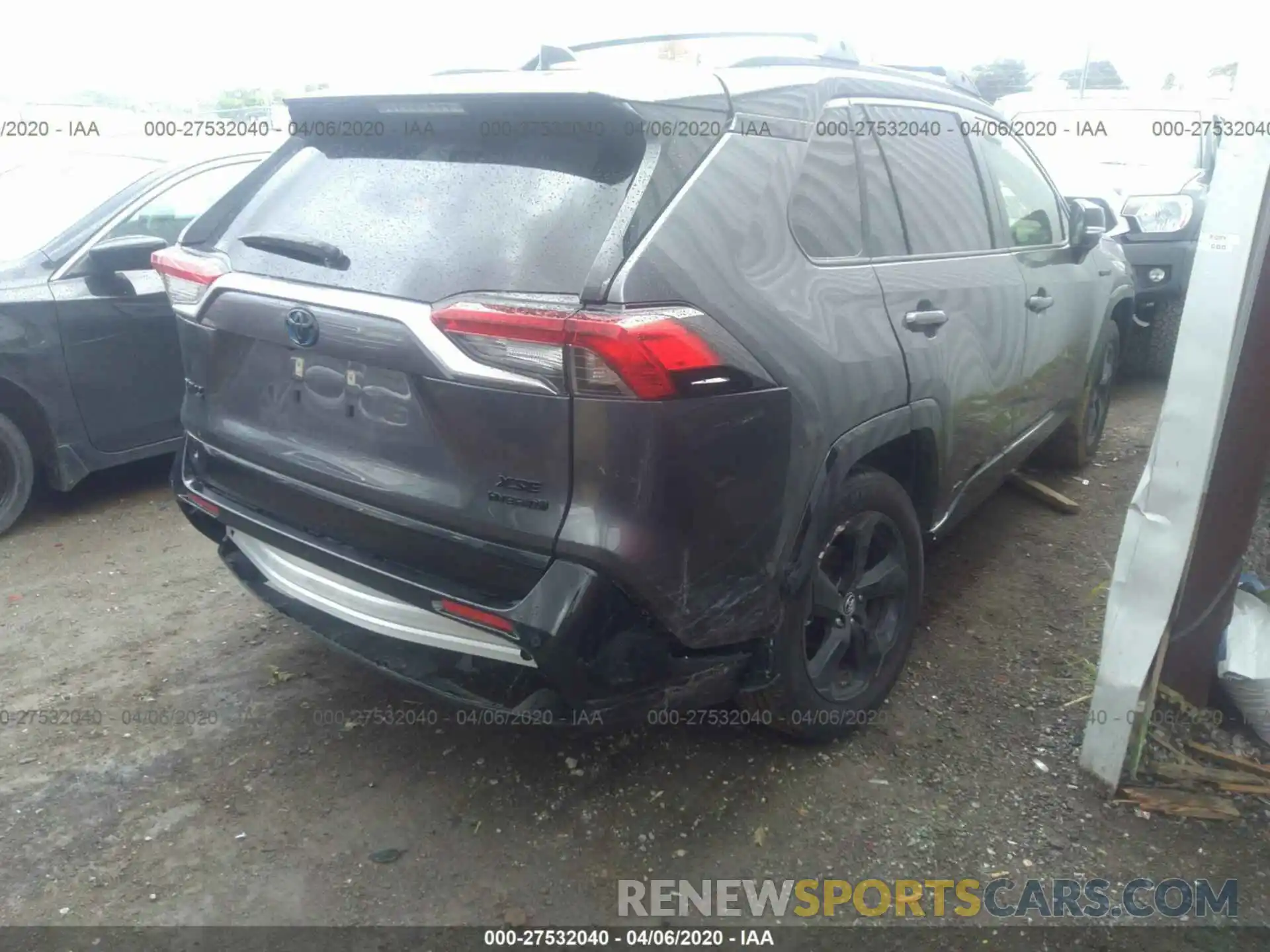 4 Photograph of a damaged car JTMEWRFV4KD510777 TOYOTA RAV4 2019