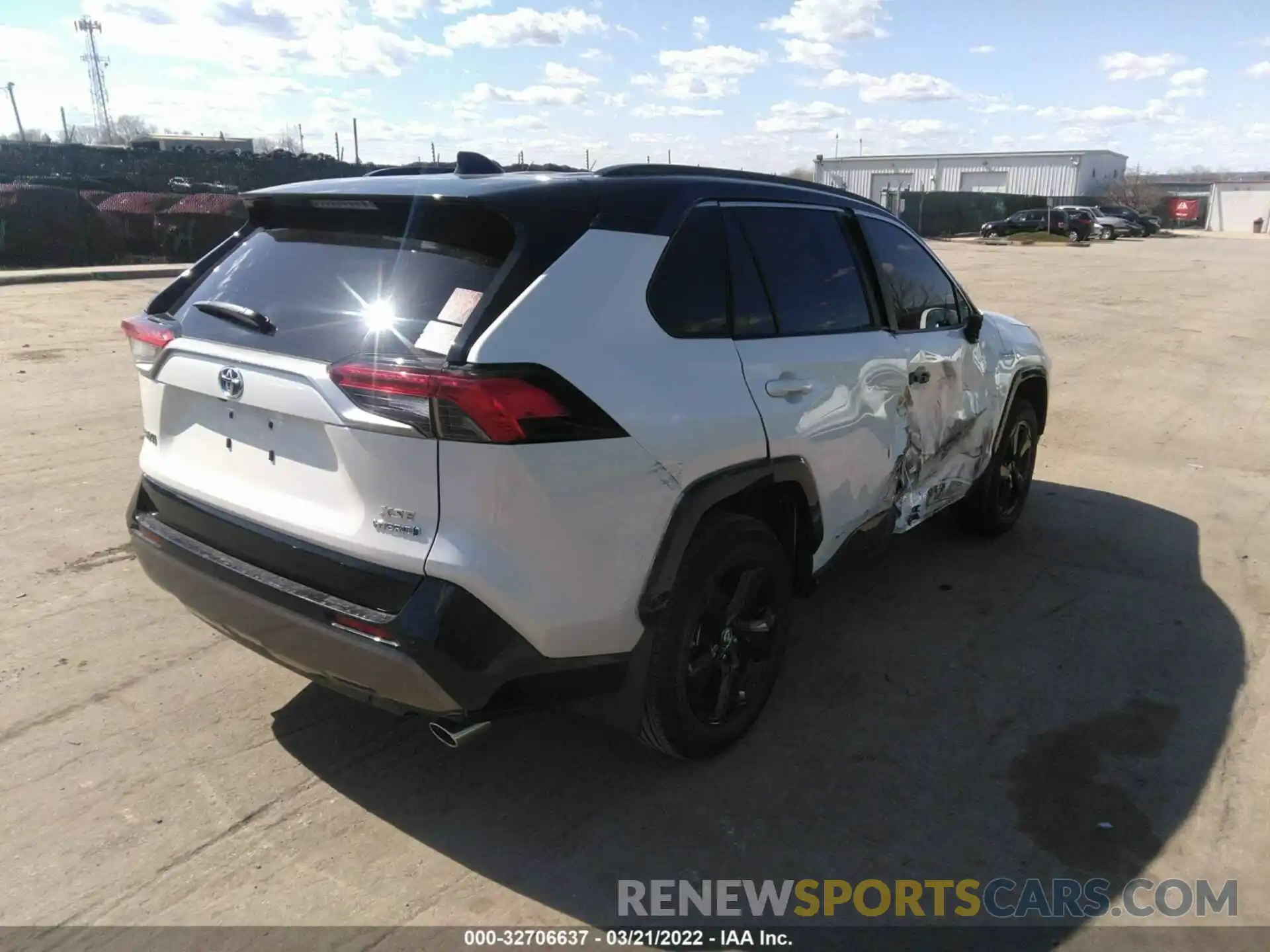 4 Фотография поврежденного автомобиля JTMEWRFV4KJ008692 TOYOTA RAV4 2019