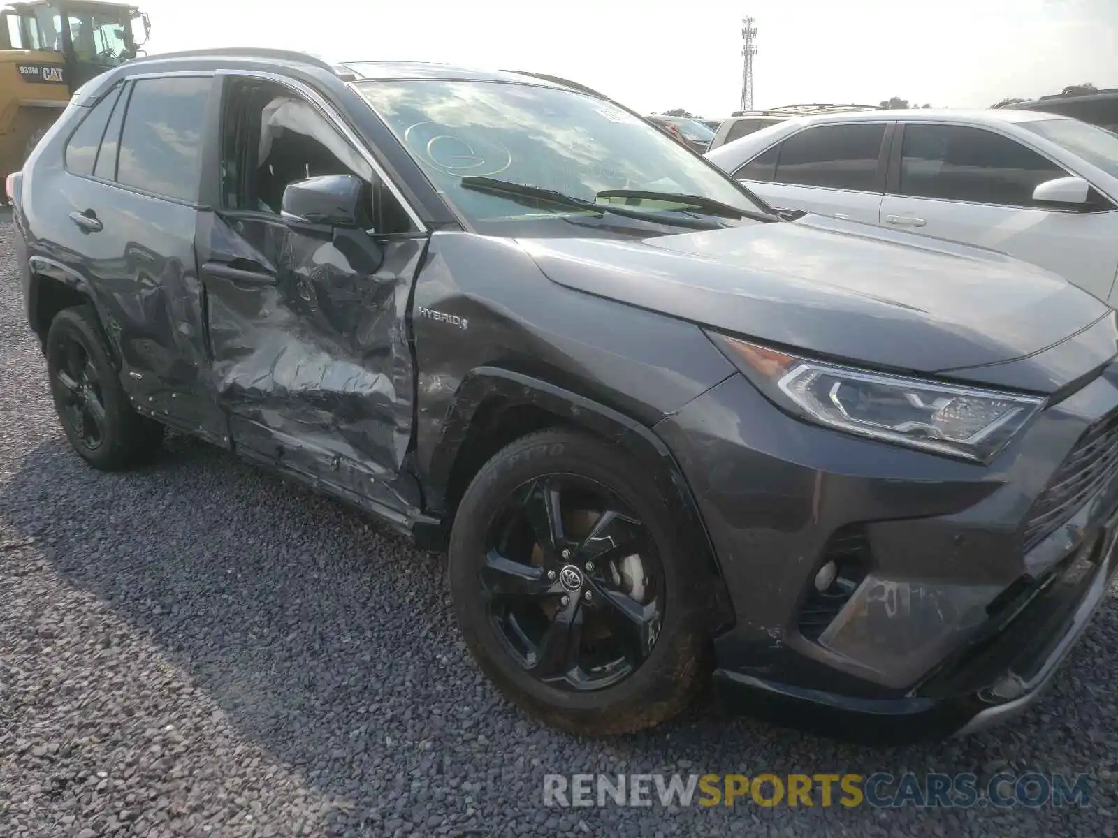 9 Photograph of a damaged car JTMEWRFV4KJ022897 TOYOTA RAV4 2019