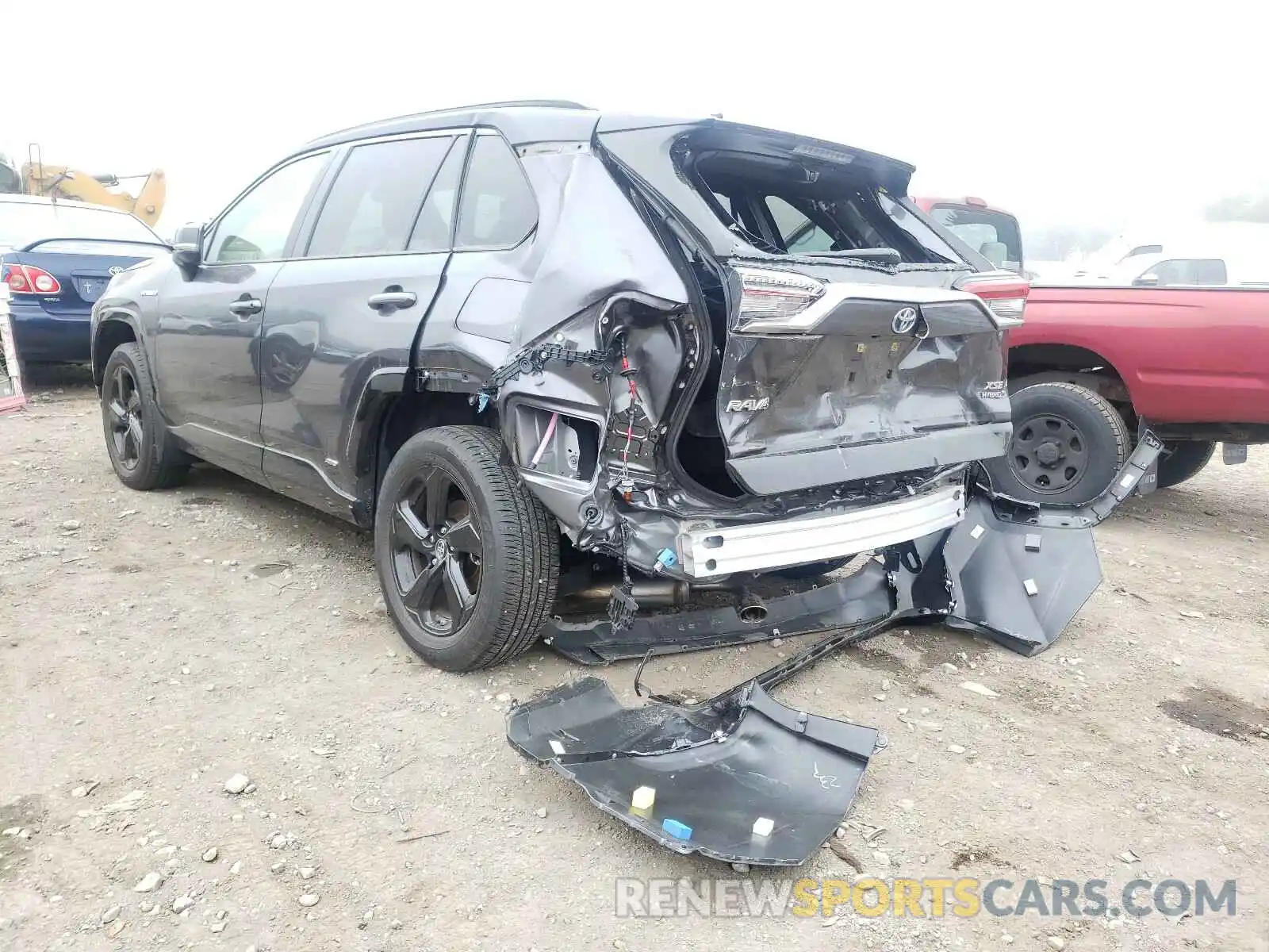 3 Photograph of a damaged car JTMEWRFV4KJ023788 TOYOTA RAV4 2019