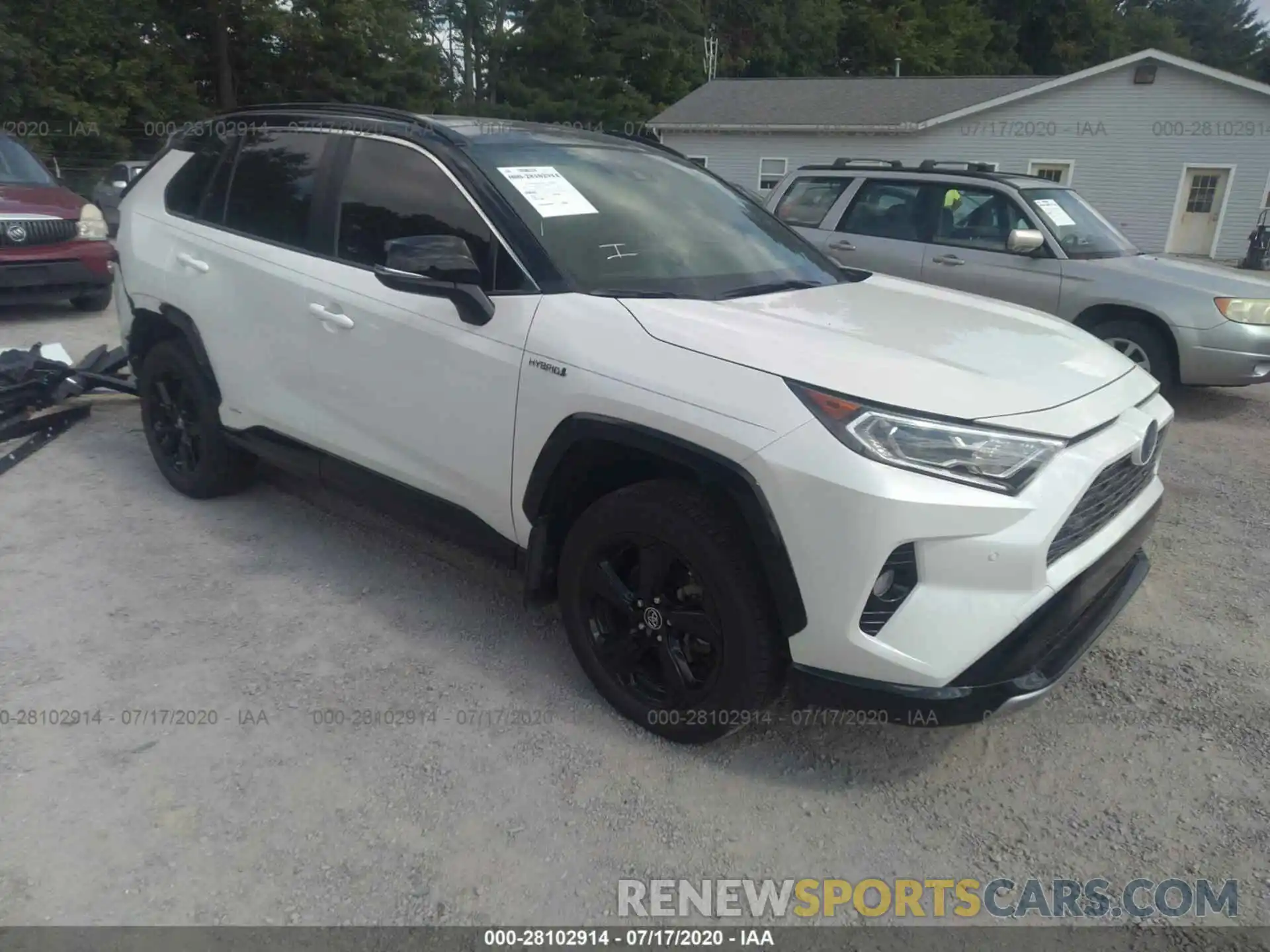 1 Photograph of a damaged car JTMEWRFV5KD505622 TOYOTA RAV4 2019