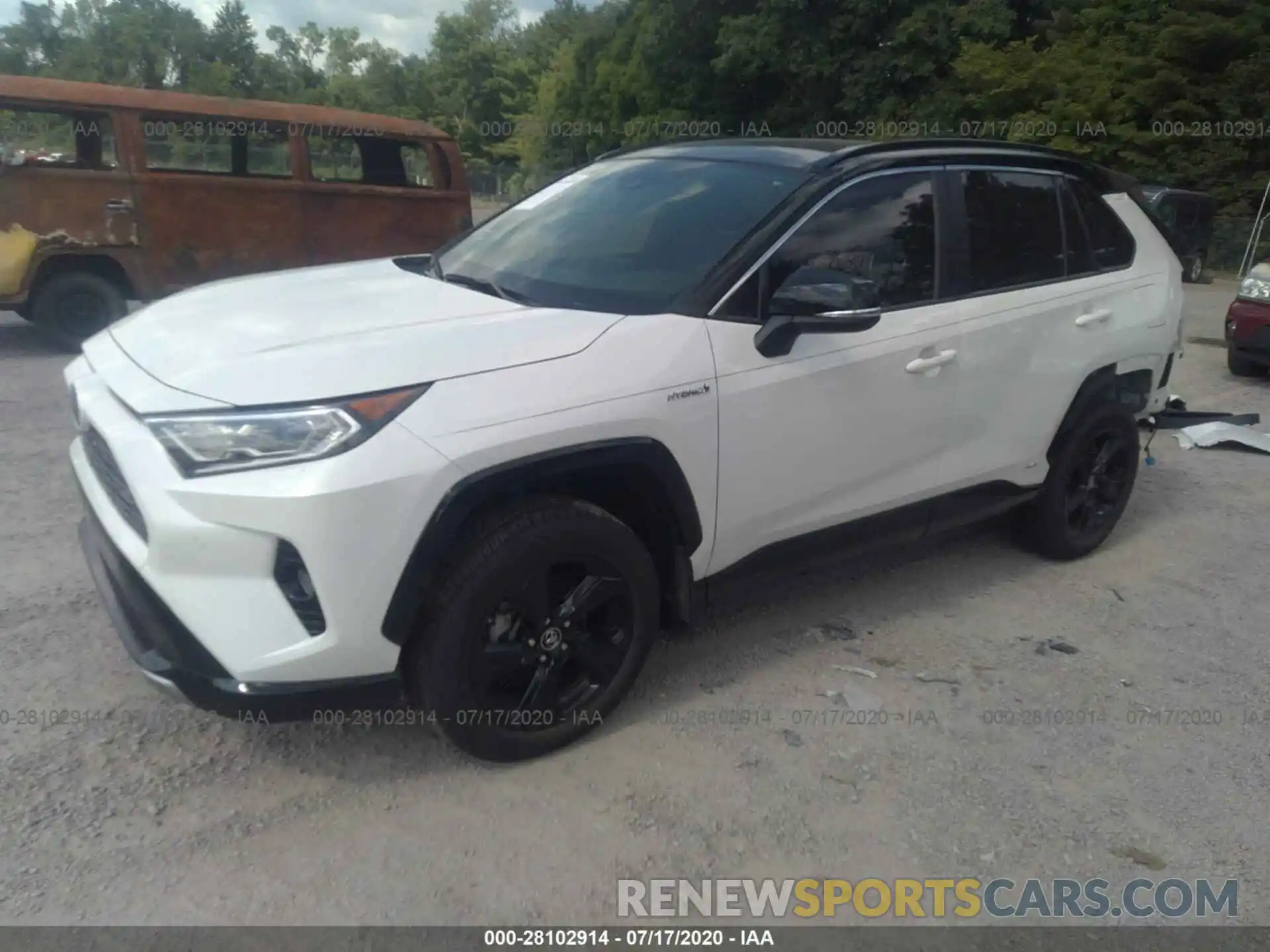 2 Фотография поврежденного автомобиля JTMEWRFV5KD505622 TOYOTA RAV4 2019