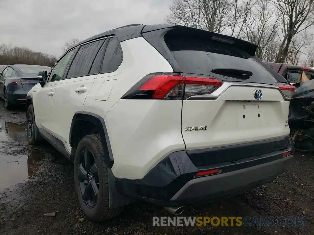 3 Photograph of a damaged car JTMEWRFV5KD506950 TOYOTA RAV4 2019