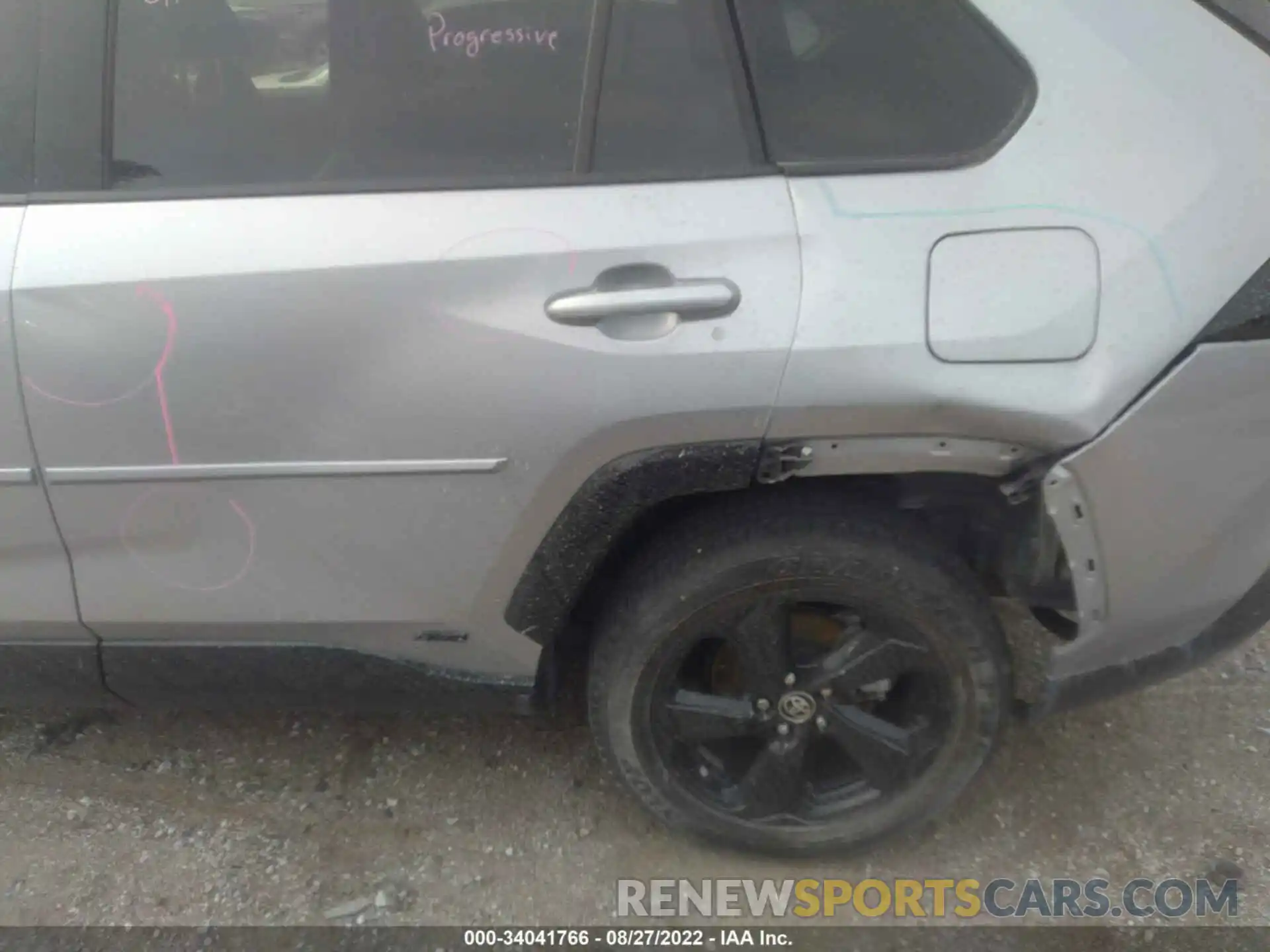 6 Photograph of a damaged car JTMEWRFV5KD520895 TOYOTA RAV4 2019