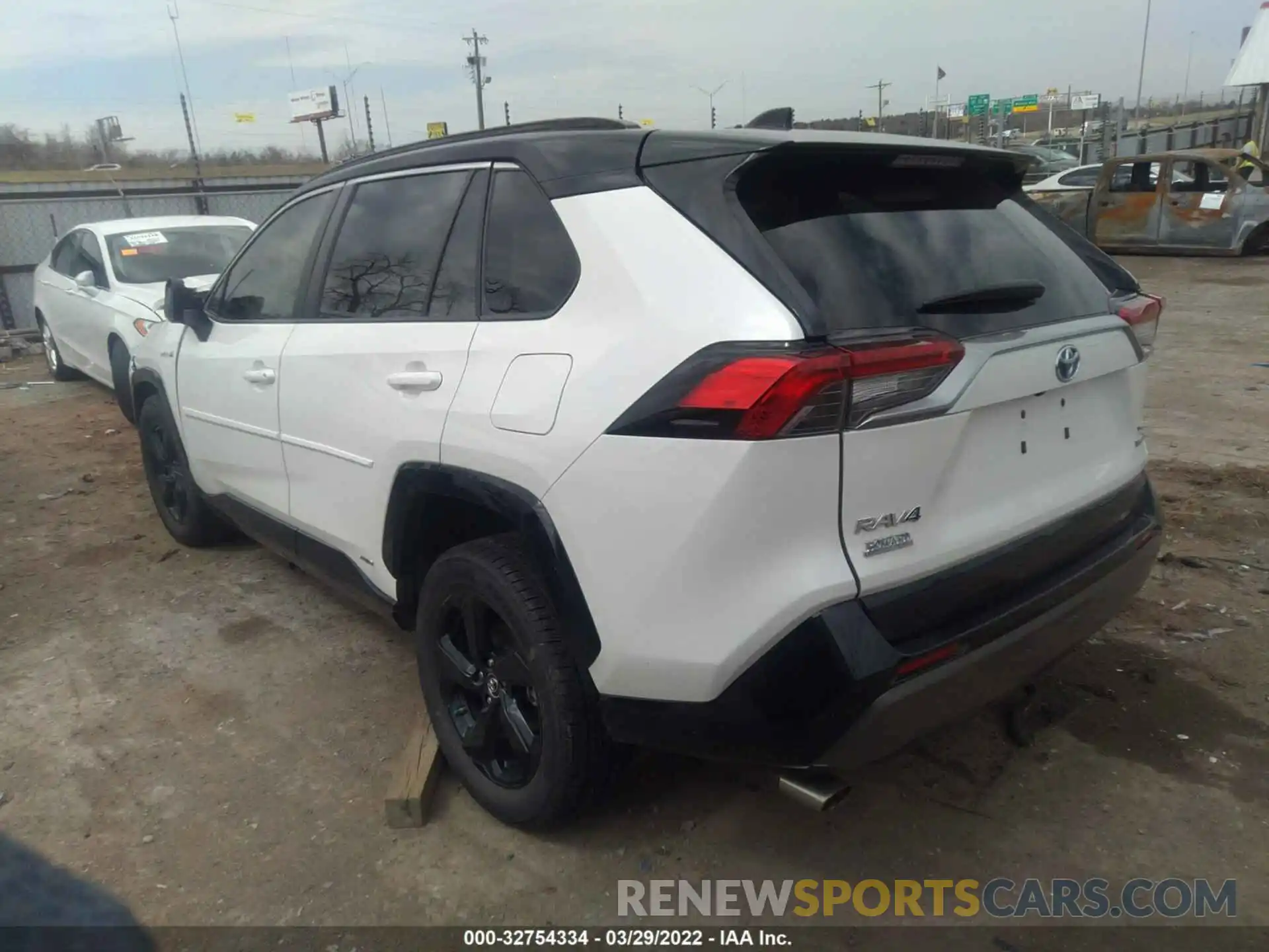 3 Photograph of a damaged car JTMEWRFV5KJ001251 TOYOTA RAV4 2019