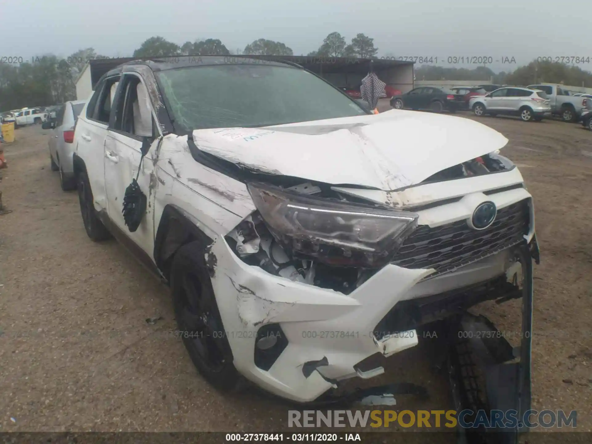 1 Photograph of a damaged car JTMEWRFV5KJ009091 TOYOTA RAV4 2019