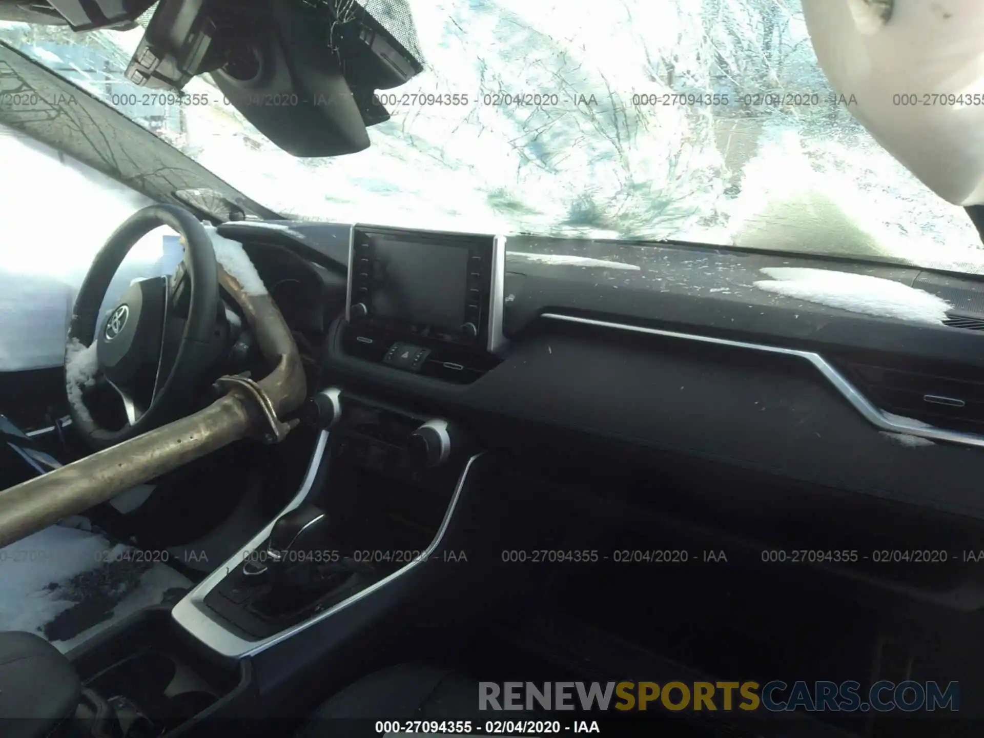 5 Photograph of a damaged car JTMEWRFV5KJ014663 TOYOTA RAV4 2019