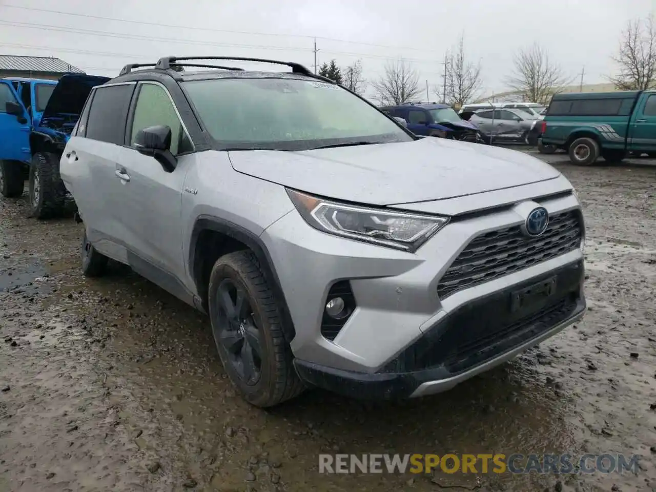 1 Photograph of a damaged car JTMEWRFV5KJ017529 TOYOTA RAV4 2019