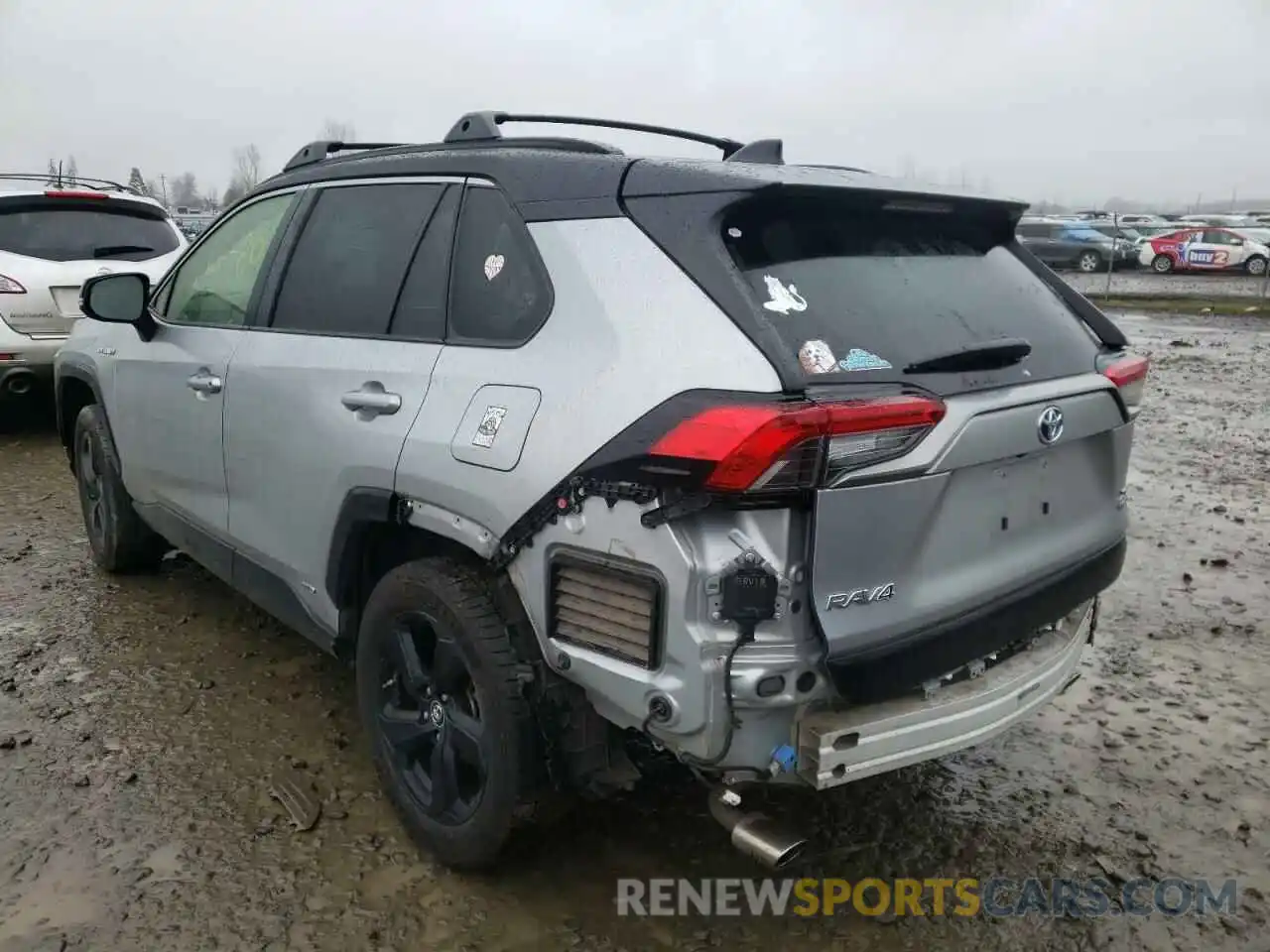 3 Photograph of a damaged car JTMEWRFV5KJ017529 TOYOTA RAV4 2019