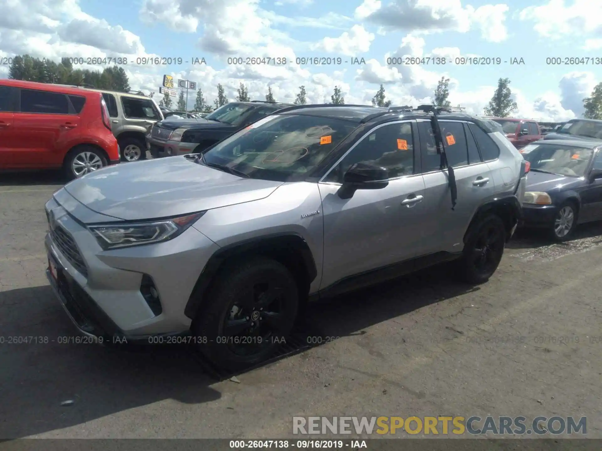 2 Фотография поврежденного автомобиля JTMEWRFV5KJ019166 TOYOTA RAV4 2019