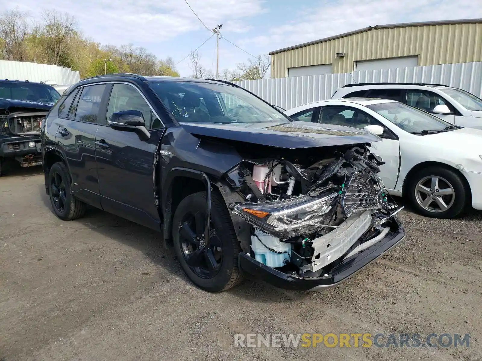 1 Photograph of a damaged car JTMEWRFV5KJ023301 TOYOTA RAV4 2019