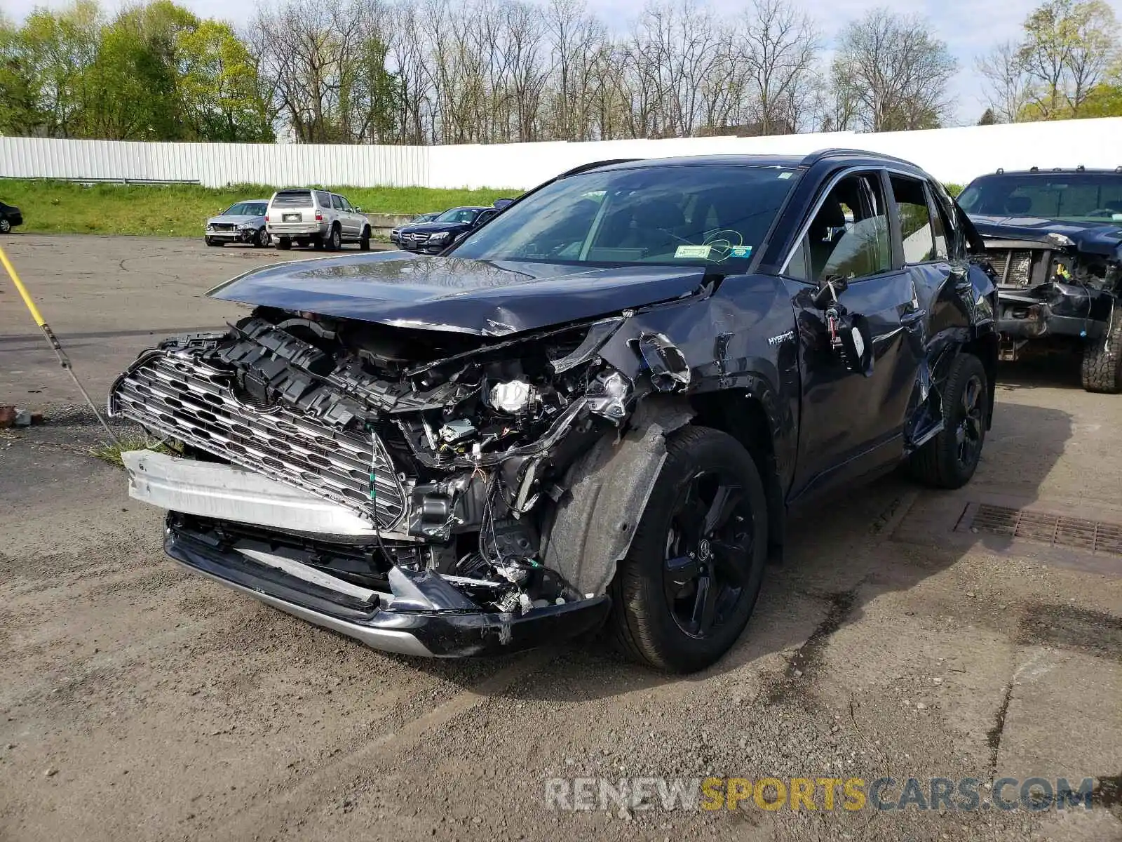 2 Photograph of a damaged car JTMEWRFV5KJ023301 TOYOTA RAV4 2019