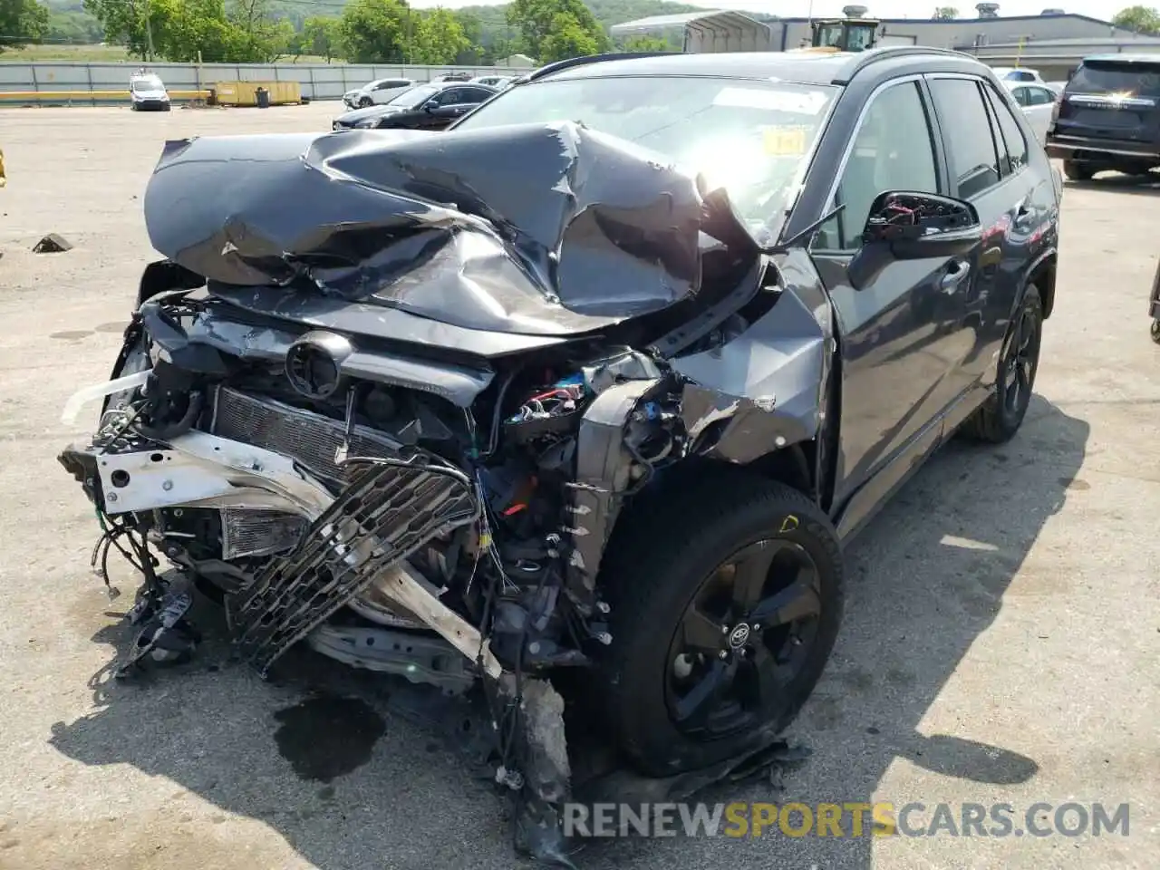 2 Photograph of a damaged car JTMEWRFV5KJ023931 TOYOTA RAV4 2019