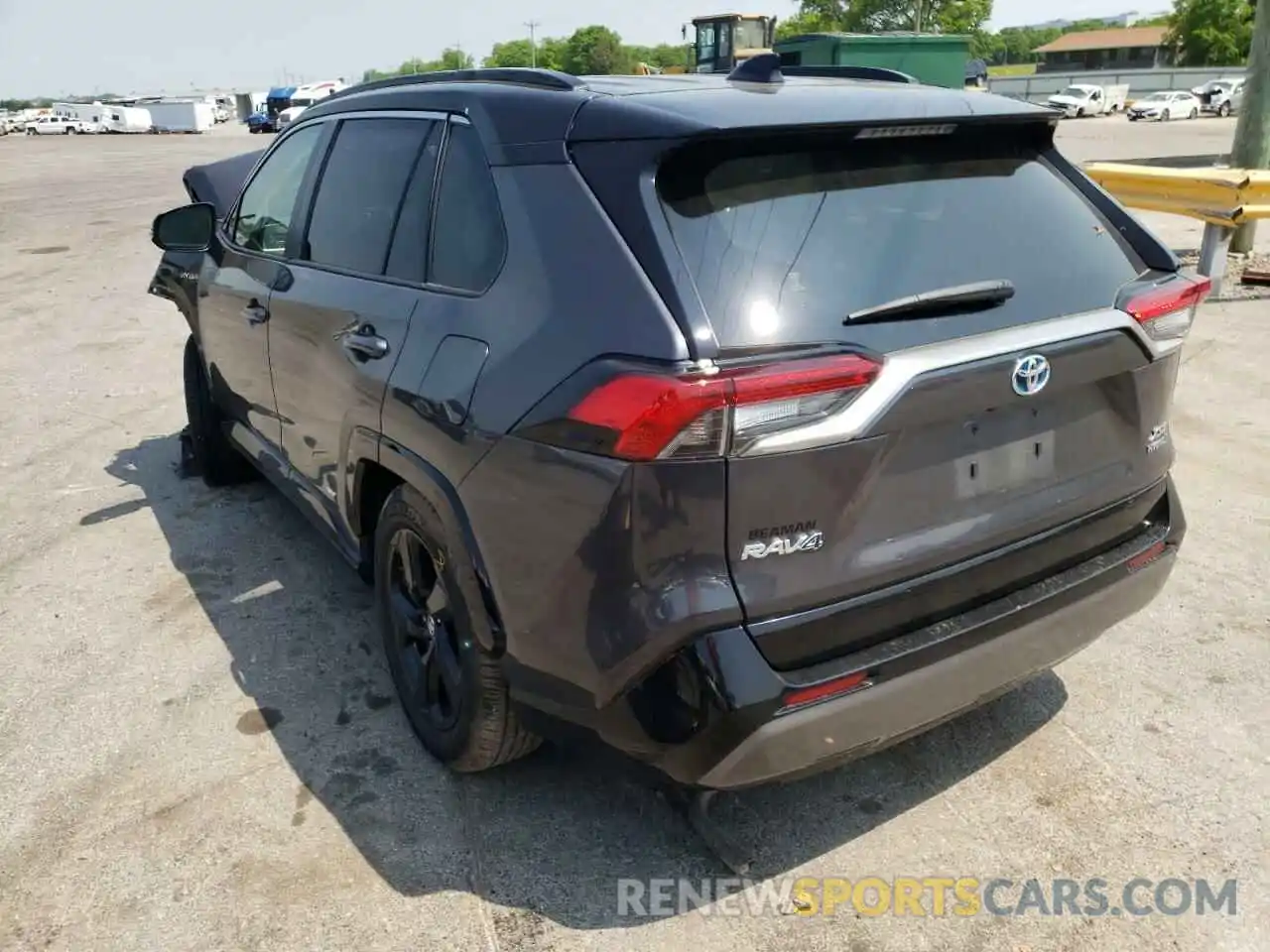 3 Photograph of a damaged car JTMEWRFV5KJ023931 TOYOTA RAV4 2019