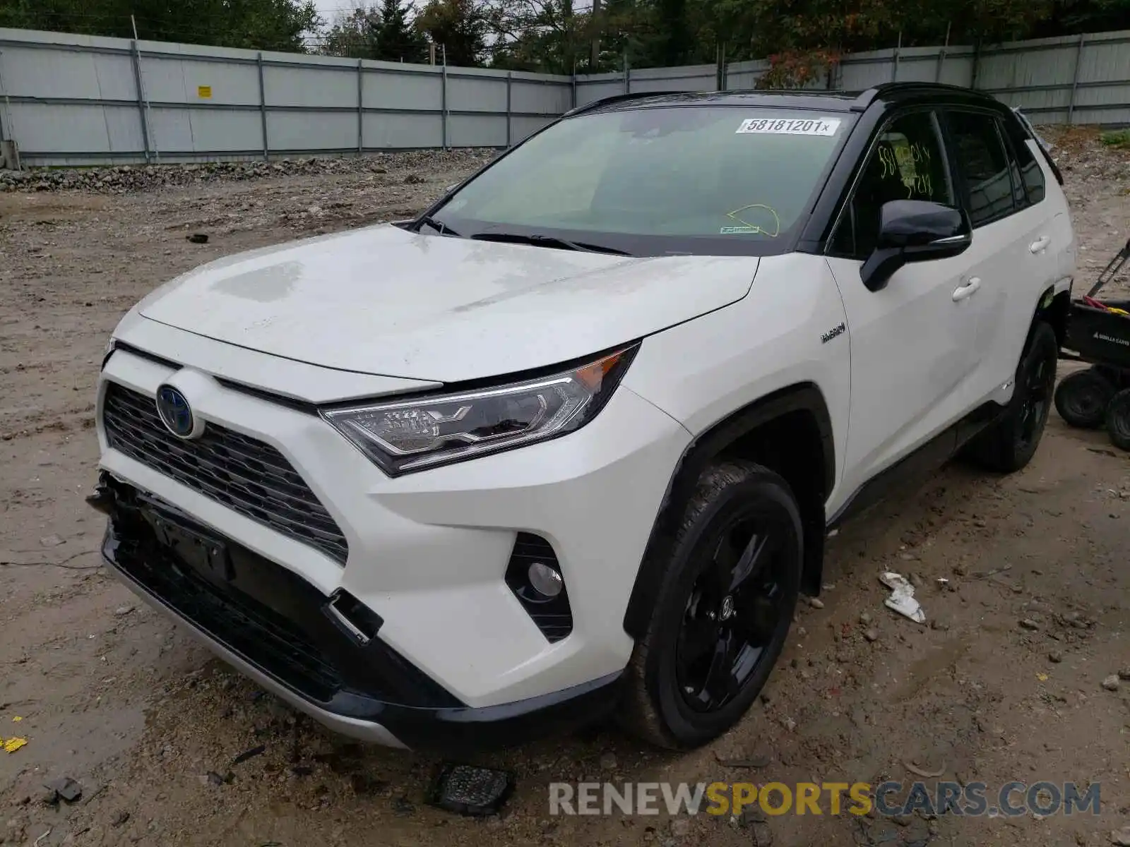 2 Photograph of a damaged car JTMEWRFV5KJ024125 TOYOTA RAV4 2019