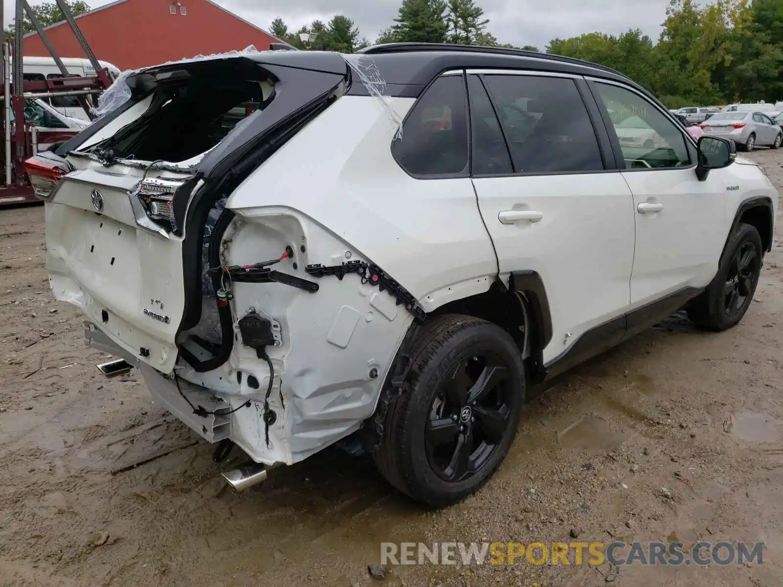 4 Photograph of a damaged car JTMEWRFV5KJ024125 TOYOTA RAV4 2019