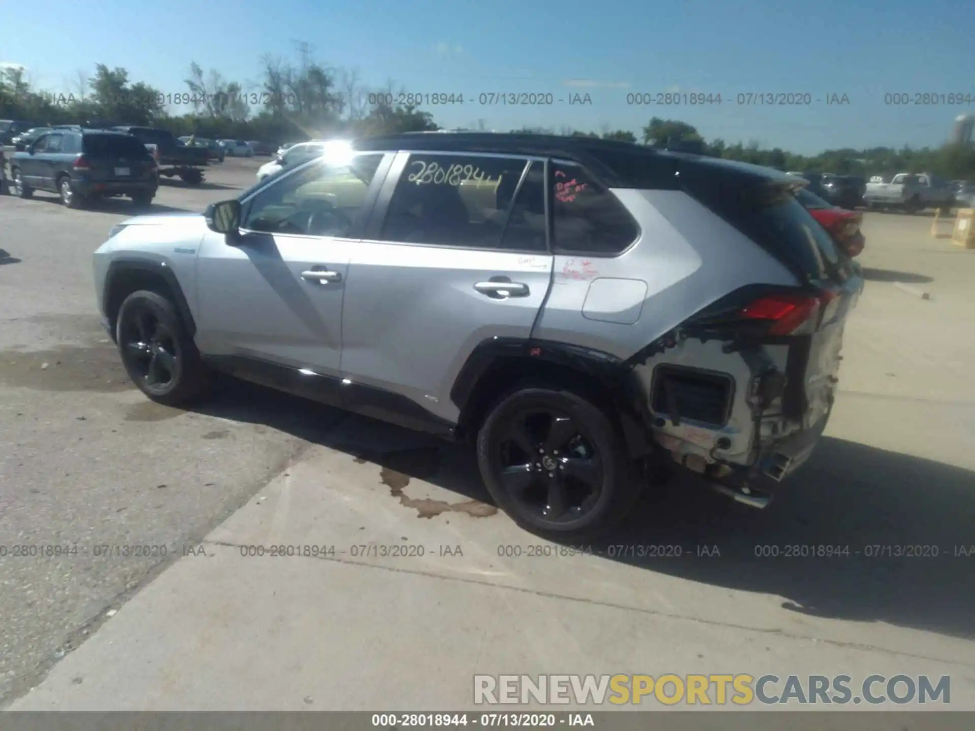 3 Photograph of a damaged car JTMEWRFV6KD509629 TOYOTA RAV4 2019